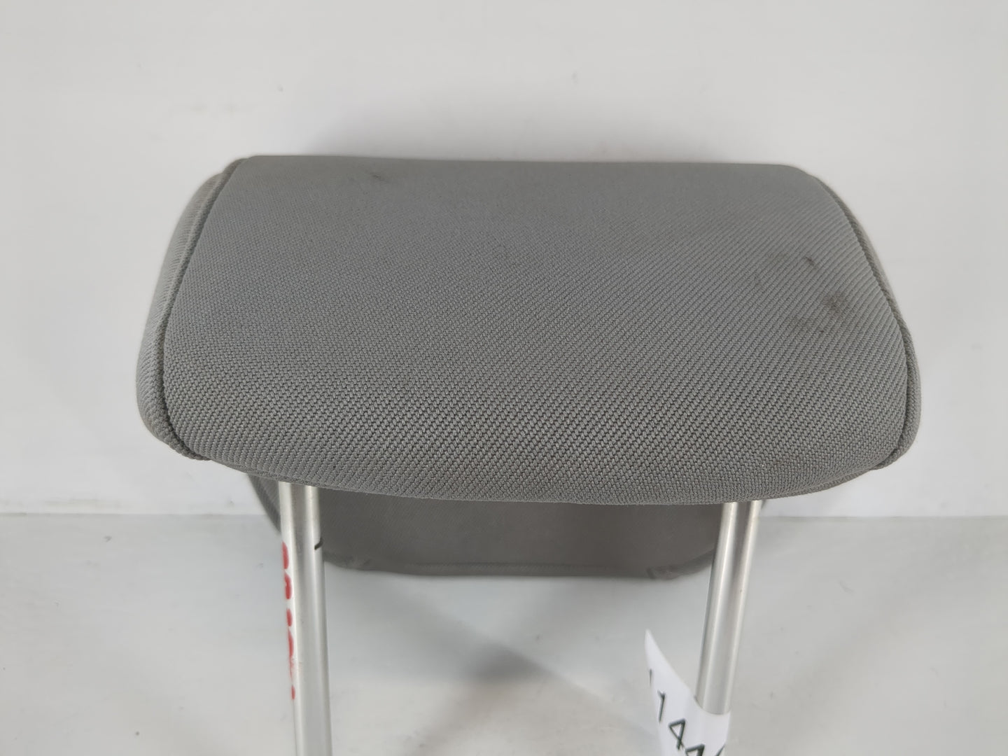 2015-2017 Hyundai Accent Headrest Head Rest Front Driver Passenger Seat Fits Fits 2015 2016 2017 OEM Used Auto Parts - Oemus