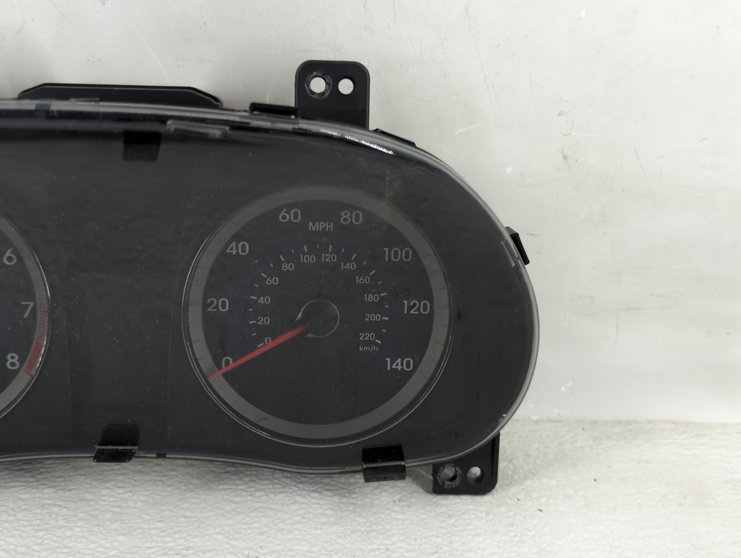 2015-2017 Hyundai Accent Instrument Cluster Speedometer Gauges P/N:94021-1R500 Fits Fits 2015 2016 2017 OEM Used Auto Parts 
