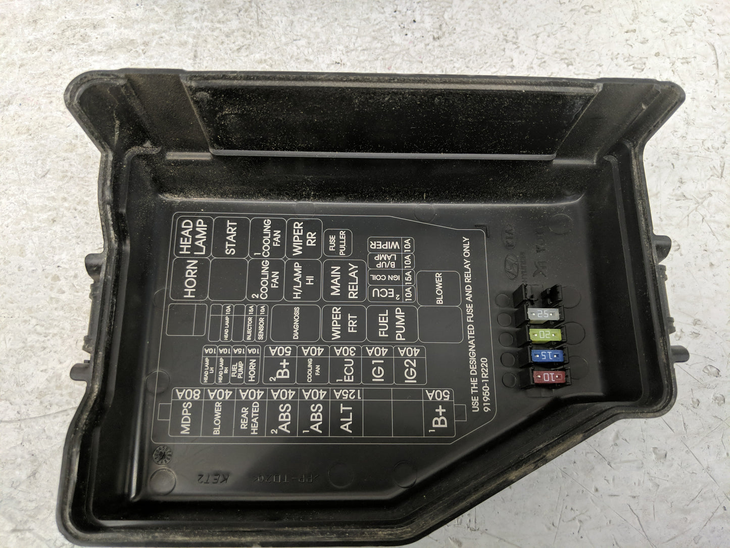 2015-2017 Hyundai Accent Fusebox Fuse Box Panel Relay Module P/N:91950-1R220 Fits Fits 2015 2016 2017 OEM Used Auto Parts - 