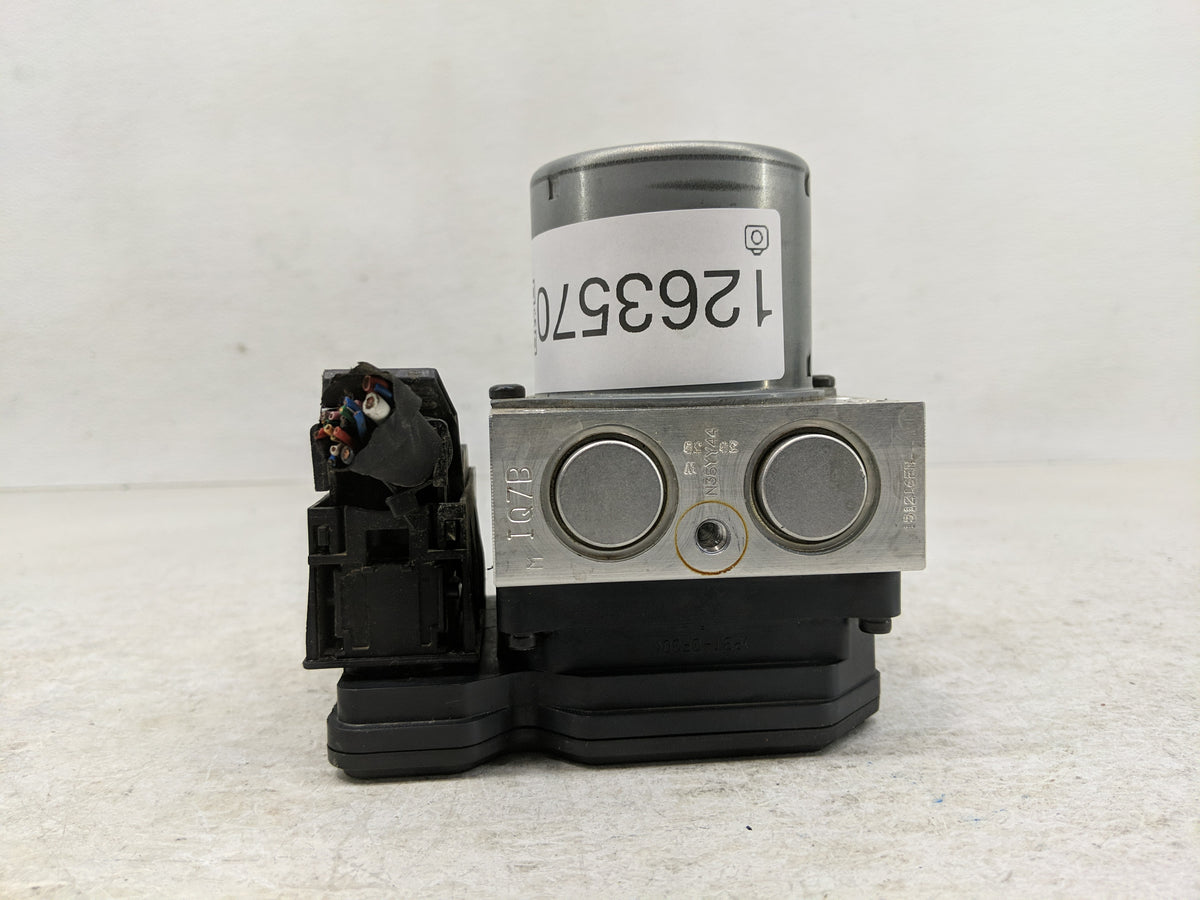 2015-2017 Hyundai Accent Anti-Lock Brake ABS Pump Module Actuator OEM P/N:58920-1R460 Fits Fits 2015 2016 2017 OEM Used Auto