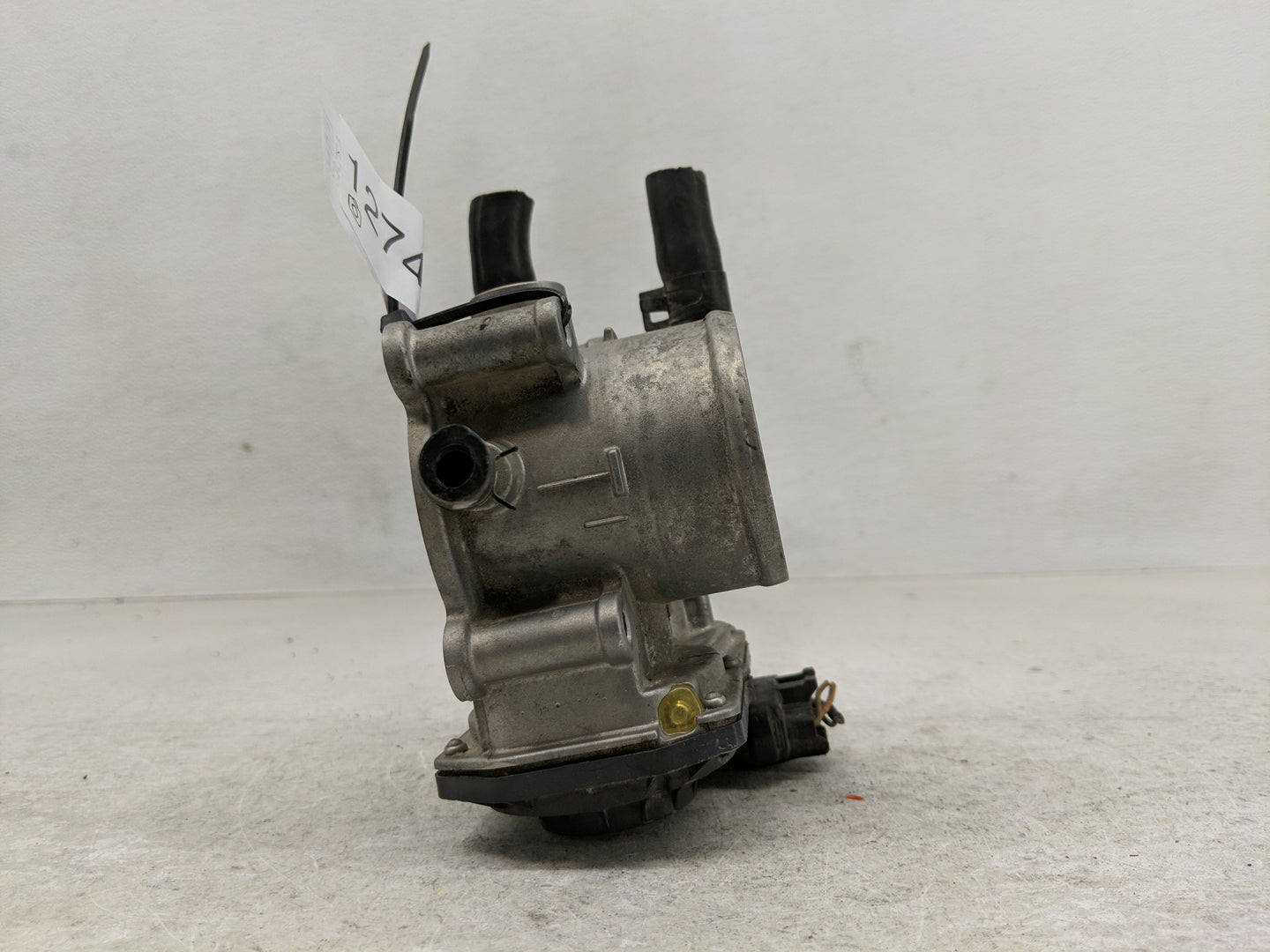 2012-2019 Hyundai Accent Throttle Body P/N:35100-2B300 Fits Fits 2012 2013 2014 2015 2016 2017 2018 2019 OEM Used Auto Parts