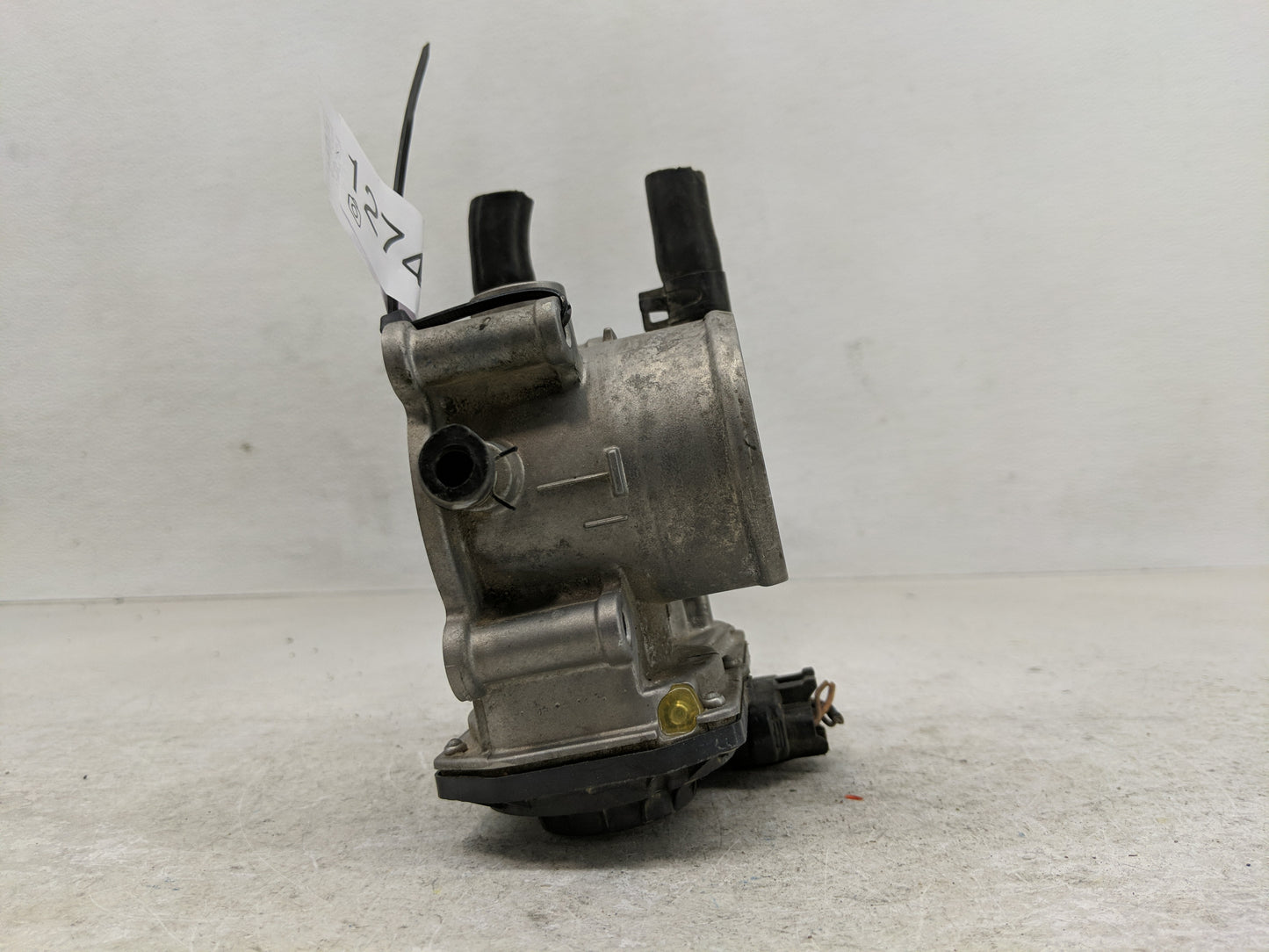 2012-2019 Hyundai Accent Throttle Body P/N:35100-2B300 Fits Fits 2012 2013 2014 2015 2016 2017 2018 2019 OEM Used Auto Parts