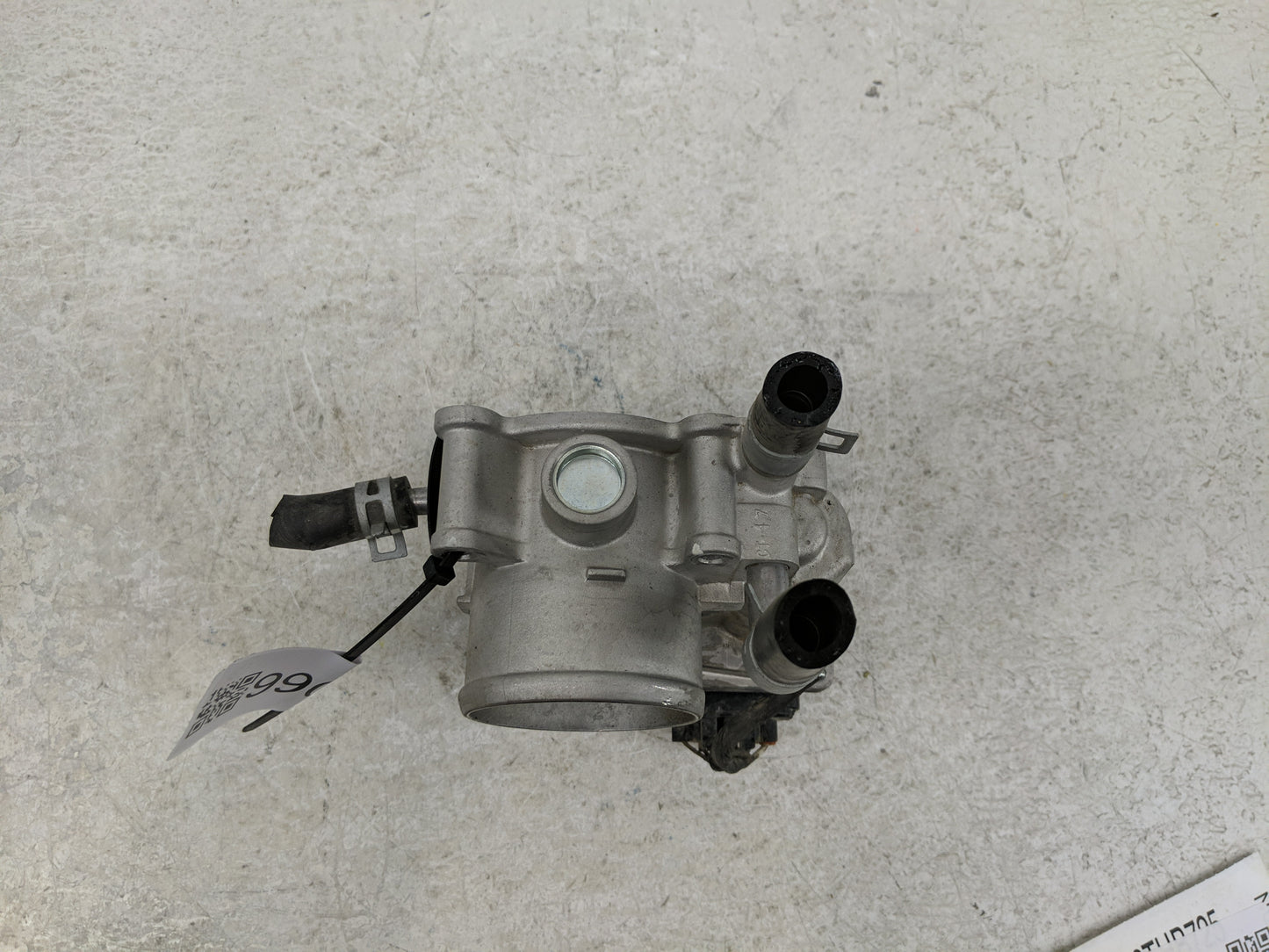 2012-2019 Hyundai Accent Throttle Body P/N:35100-2B300 Fits Fits 2012 2013 2014 2015 2016 2017 2018 2019 OEM Used Auto Parts