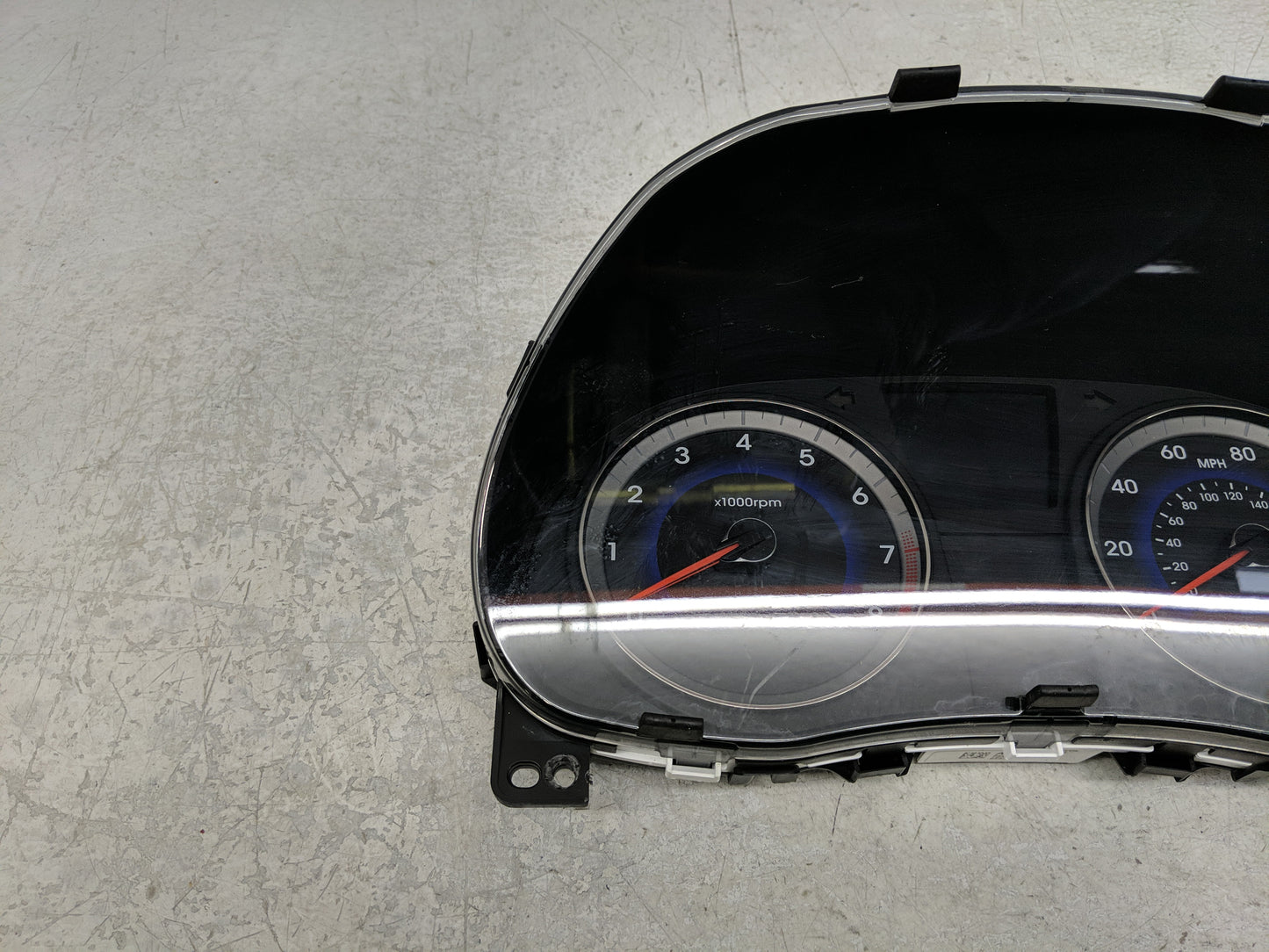 2015-2017 Hyundai Accent Instrument Cluster Speedometer Gauges P/N:94021-1R510 Fits Fits 2015 2016 2017 OEM Used Auto Parts 