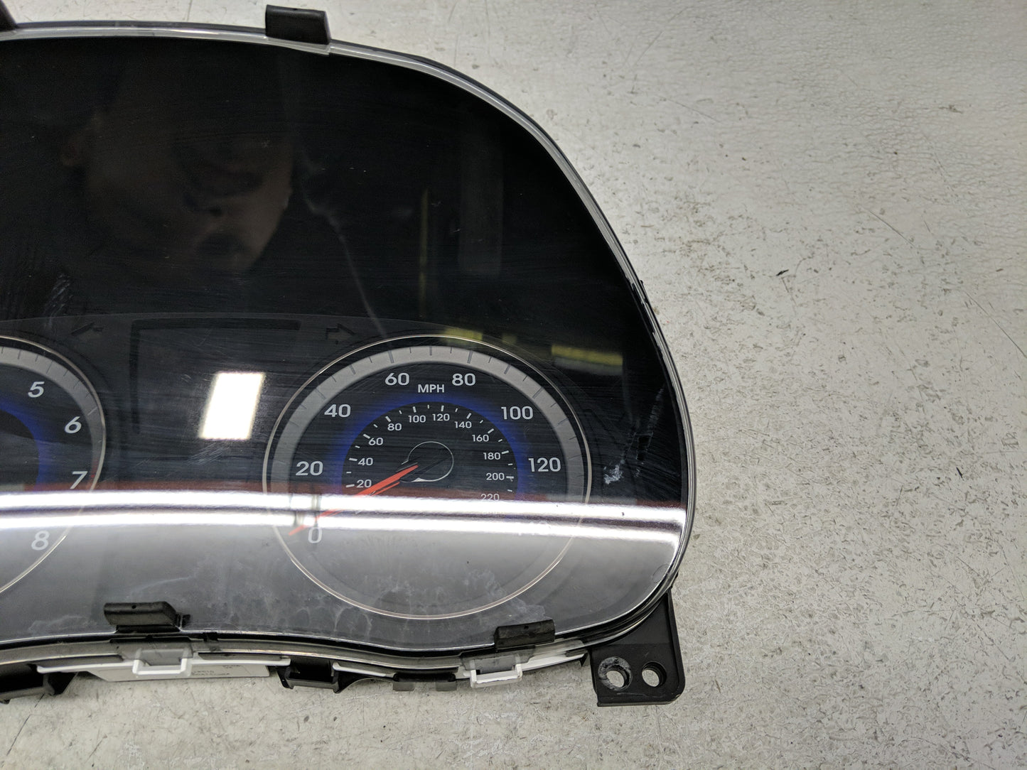 2015-2017 Hyundai Accent Instrument Cluster Speedometer Gauges P/N:94021-1R510 Fits Fits 2015 2016 2017 OEM Used Auto Parts 