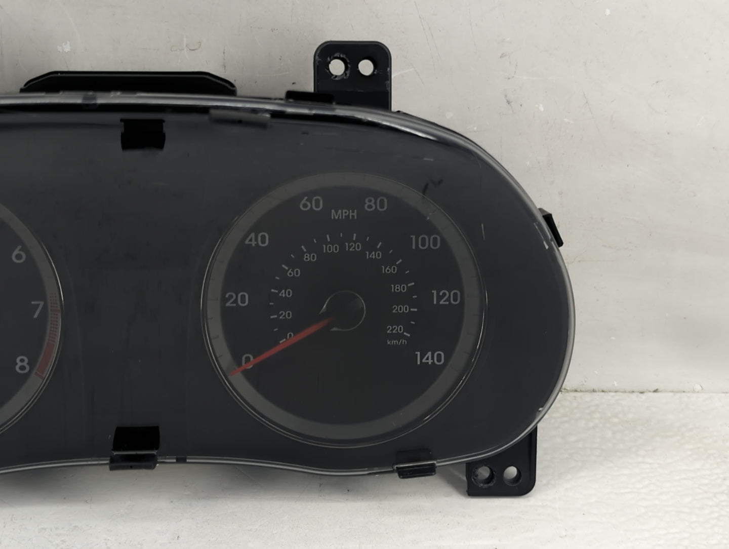 2015-2017 Hyundai Accent Instrument Cluster Speedometer Gauges P/N:94021-1R500 Fits Fits 2015 2016 2017 OEM Used Auto Parts 