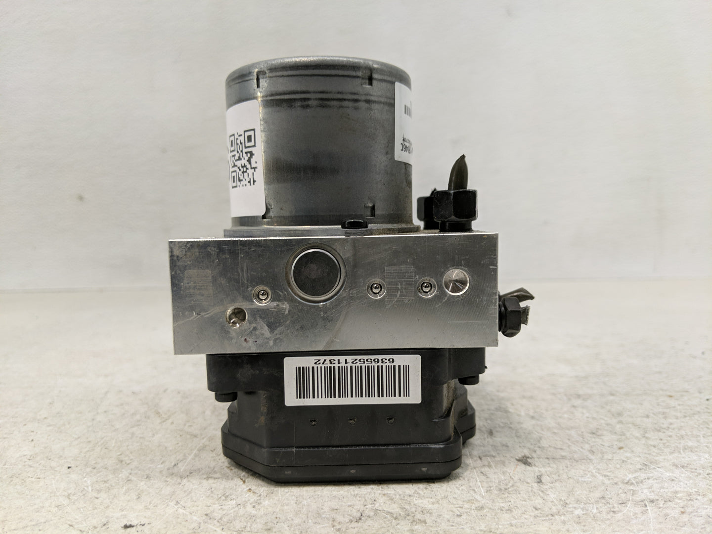 2015-2017 Hyundai Accent ABS Pump Control Module Replacement P/N:58920-1R460 Fits Fits 2015 2016 2017 OEM Used Auto Parts - 