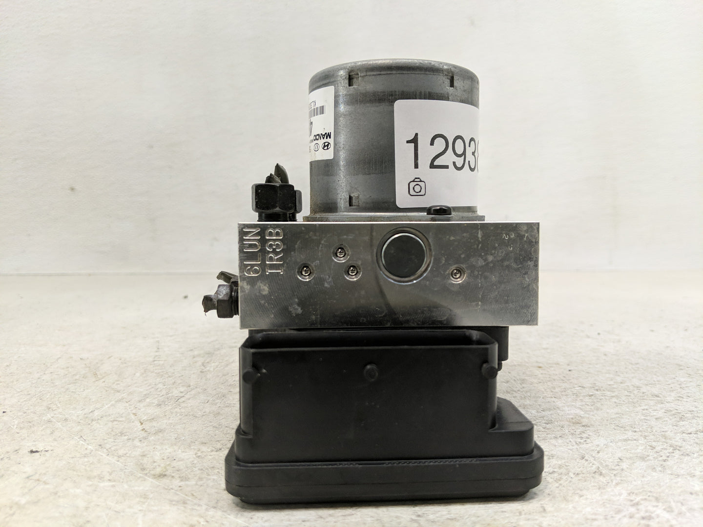 2015-2017 Hyundai Accent ABS Pump Control Module Replacement P/N:58920-1R460 Fits Fits 2015 2016 2017 OEM Used Auto Parts - 