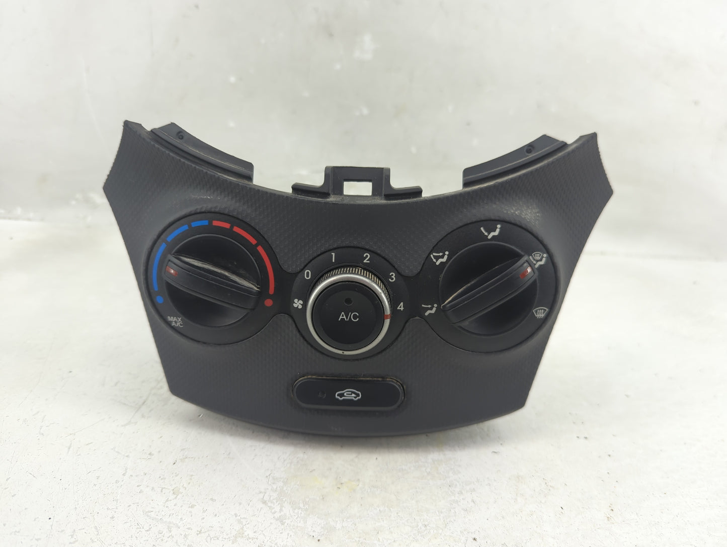 2016 Hyundai Accent Climate Control Module Temperature AC/Heater Replacement P/N:97250-1RBL1RDY Fits OEM Used Auto Parts - O