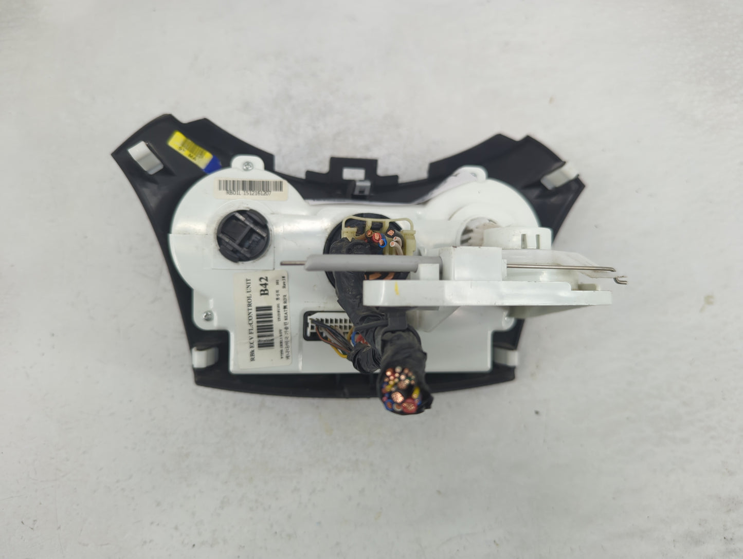 2016 Hyundai Accent Climate Control Module Temperature AC/Heater Replacement P/N:97250-1RBL1RDY Fits OEM Used Auto Parts - O