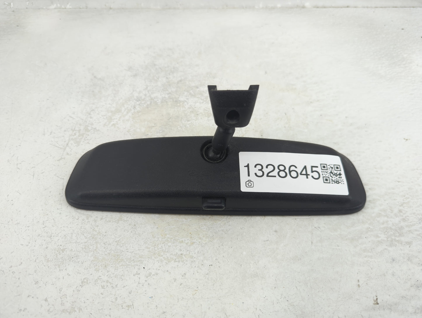 2012-2017 Hyundai Accent Interior Rear View Mirror Replacement OEM P/N:E4012143 Fits OEM Used Auto Parts - Oemusedautoparts1