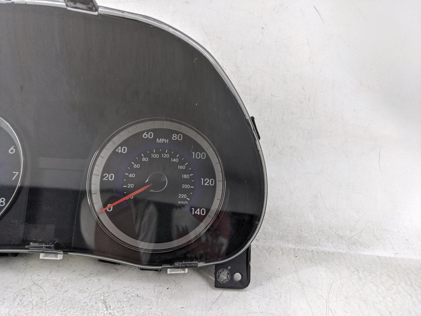 2015-2017 Hyundai Accent Instrument Cluster Speedometer Gauges P/N:94021-1R500 Fits Fits 2015 2016 2017 OEM Used Auto Parts 
