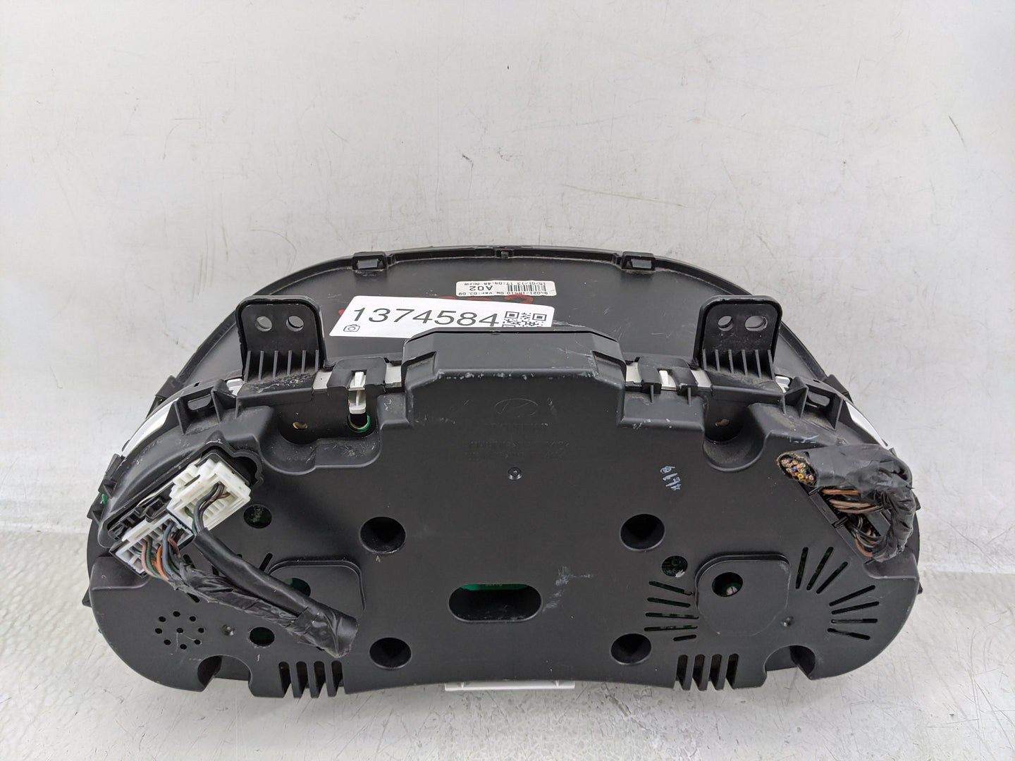 2015-2017 Hyundai Accent Instrument Cluster Speedometer Gauges P/N:94021-1R500 Fits Fits 2015 2016 2017 OEM Used Auto Parts 