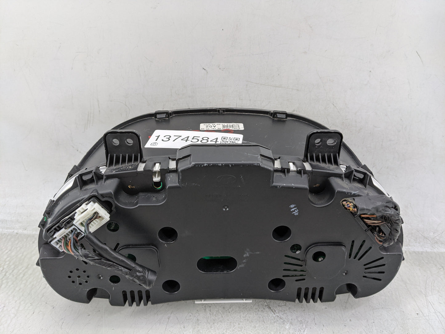 2015-2017 Hyundai Accent Instrument Cluster Speedometer Gauges P/N:94021-1R500 Fits Fits 2015 2016 2017 OEM Used Auto Parts 