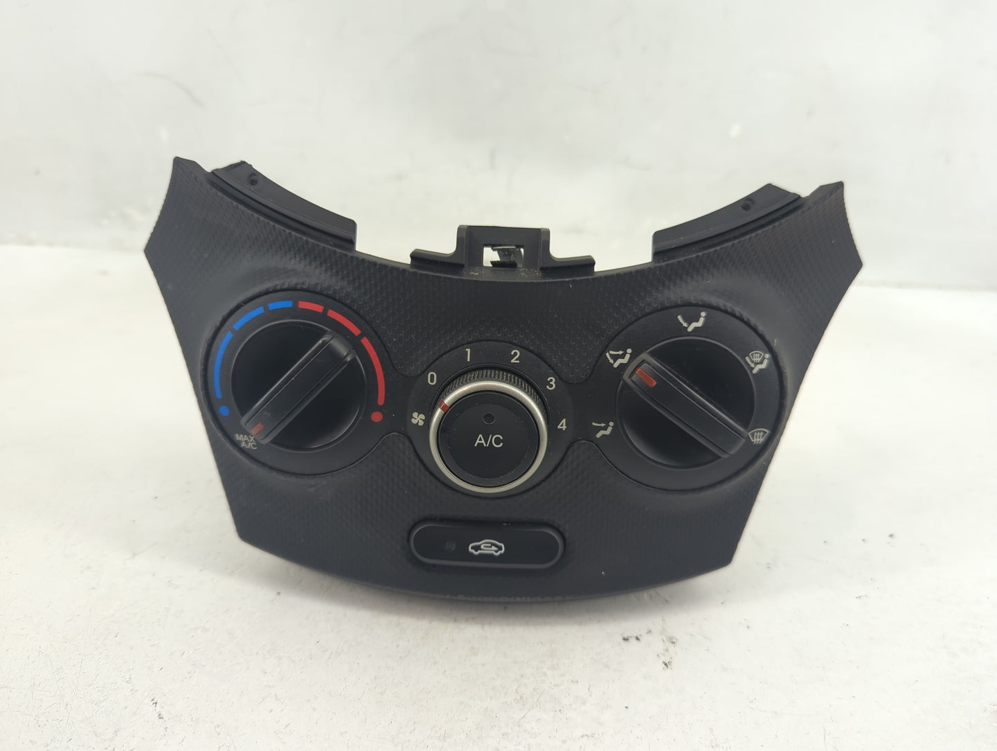 2015-2017 Hyundai Accent Climate Control Module Temperature AC/Heater Replacement Fits Fits 2015 2016 2017 OEM Used Auto Par