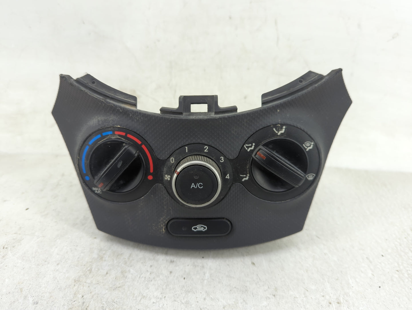 2015-2017 Hyundai Accent Climate Control Module Temperature AC/Heater Replacement P/N:97250-1RBL1RDY Fits Fits 2015 2016 201