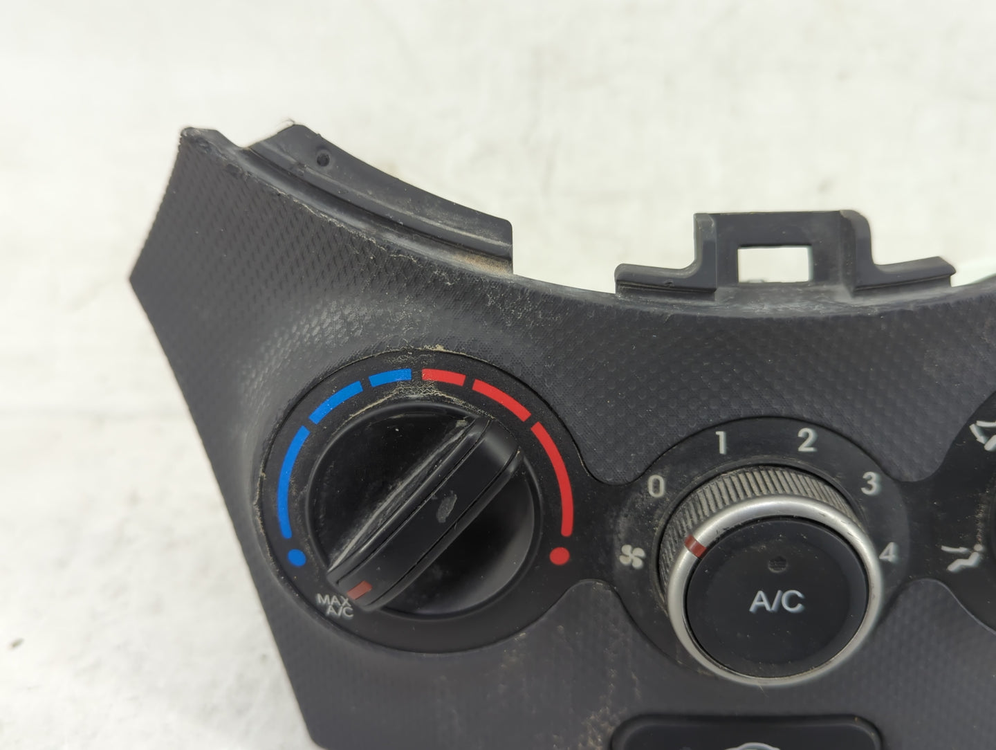 2015-2017 Hyundai Accent Climate Control Module Temperature AC/Heater Replacement P/N:97250-1RBL1RDY Fits Fits 2015 2016 201