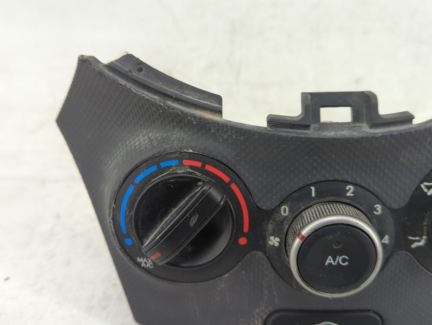 2015-2017 Hyundai Accent Climate Control Module Temperature AC/Heater Replacement P/N:97250-1RBL1RDY Fits Fits 2015 2016 201