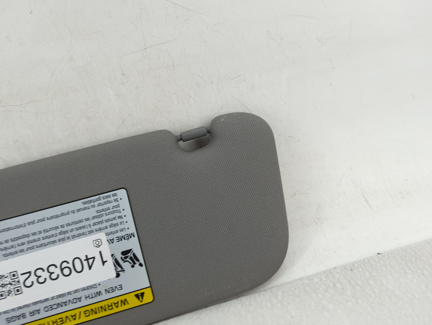 2014-2017 Hyundai Accent Sun Visor Shade Replacement Passenger Right Mirror Fits Fits 2014 2015 2016 2017 OEM Used Auto Part