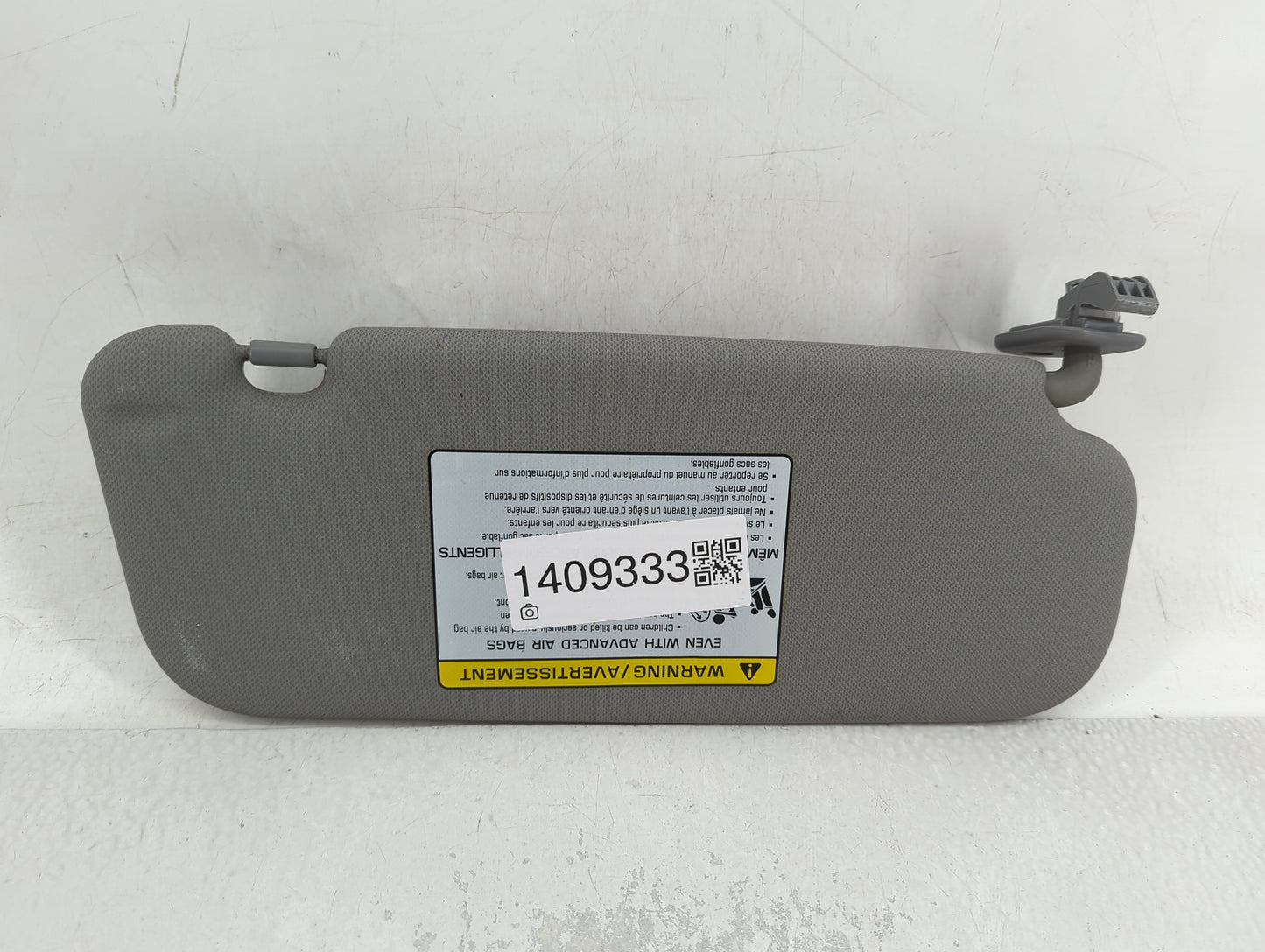 2014-2017 Hyundai Accent Sun Visor Shade Replacement Driver Left Mirror Fits Fits 2014 2015 2016 2017 OEM Used Auto Parts - 