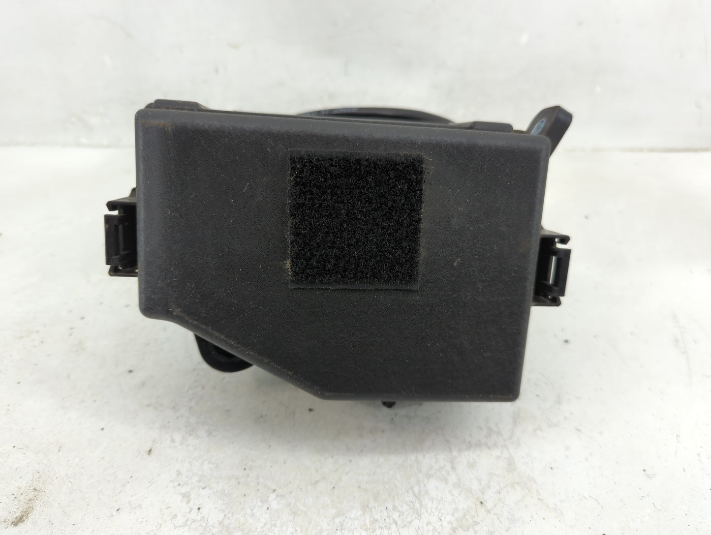 2015-2017 Hyundai Accent Fusebox Fuse Box Panel Relay Module P/N:91420-1R580 Fits Fits 2015 2016 2017 OEM Used Auto Parts - 