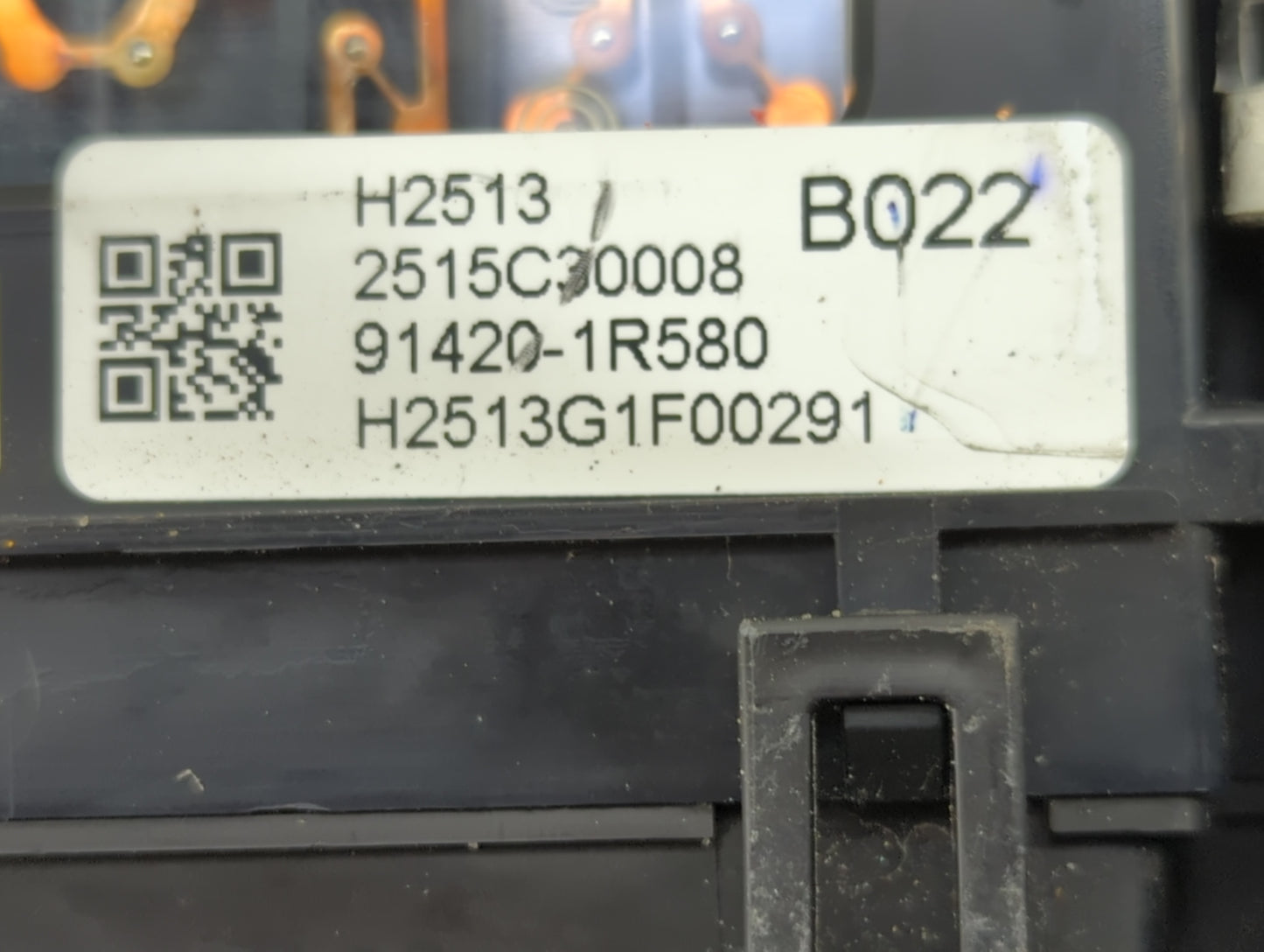 2015-2017 Hyundai Accent Fusebox Fuse Box Panel Relay Module P/N:91420-1R580 Fits Fits 2015 2016 2017 OEM Used Auto Parts - 