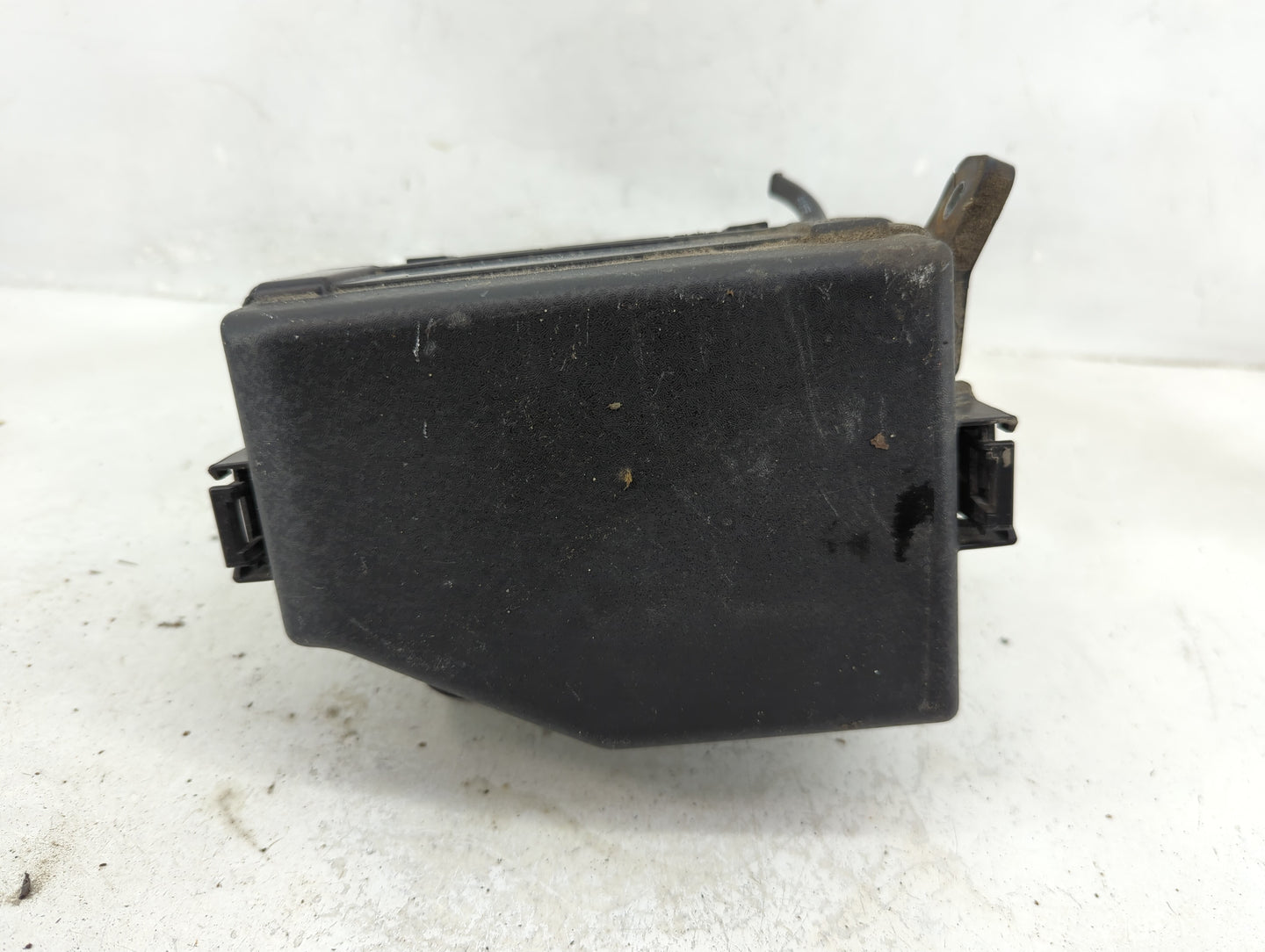 2015-2017 Hyundai Accent Fusebox Fuse Box Panel Relay Module Fits Fits 2015 2016 2017 OEM Used Auto Parts - Oemusedautoparts