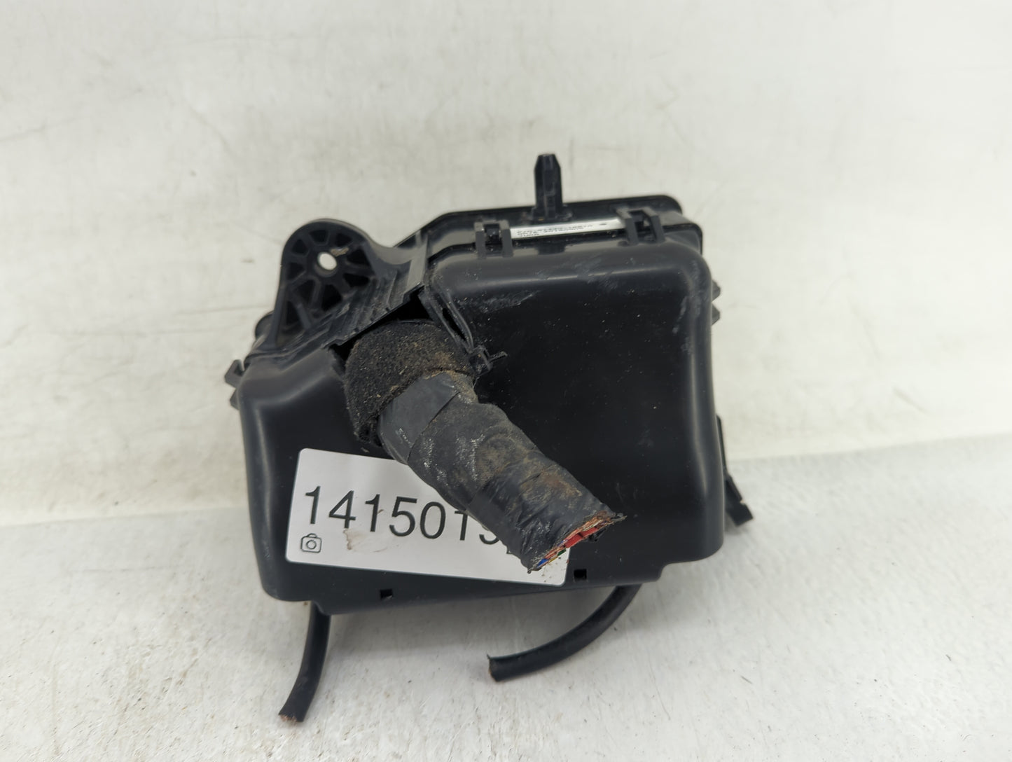 2015-2017 Hyundai Accent Fusebox Fuse Box Panel Relay Module Fits Fits 2015 2016 2017 OEM Used Auto Parts - Oemusedautoparts