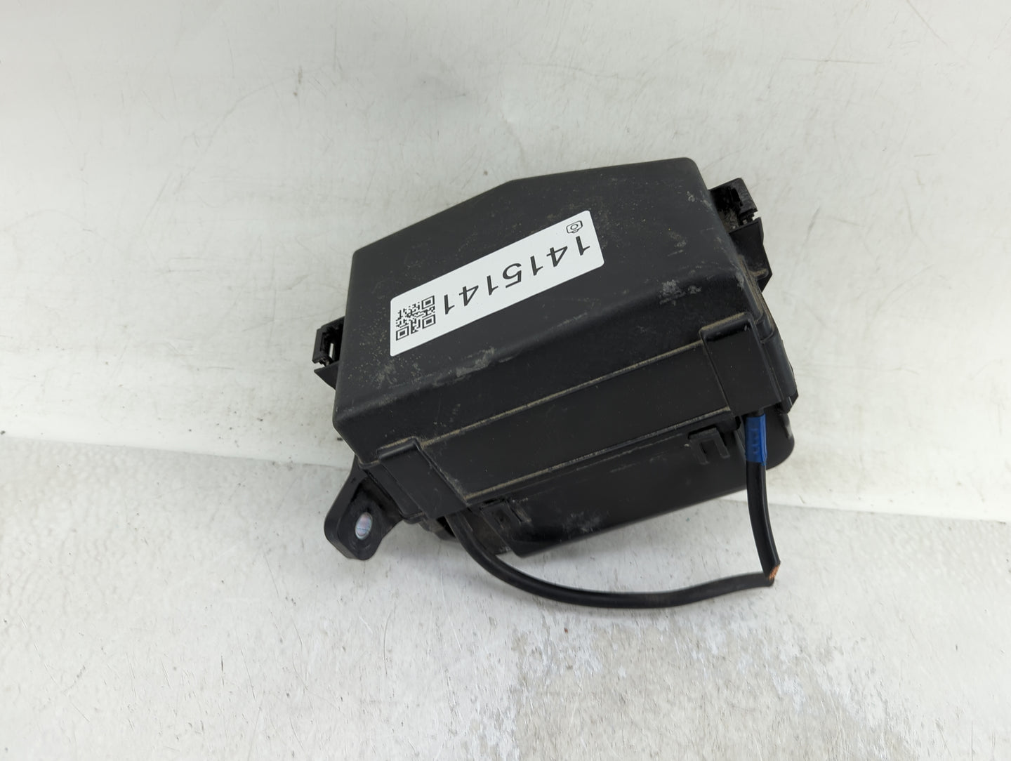 2015-2017 Hyundai Accent Fusebox Fuse Box Panel Relay Module P/N:91420-1R620 Fits Fits 2015 2016 2017 OEM Used Auto Parts - 