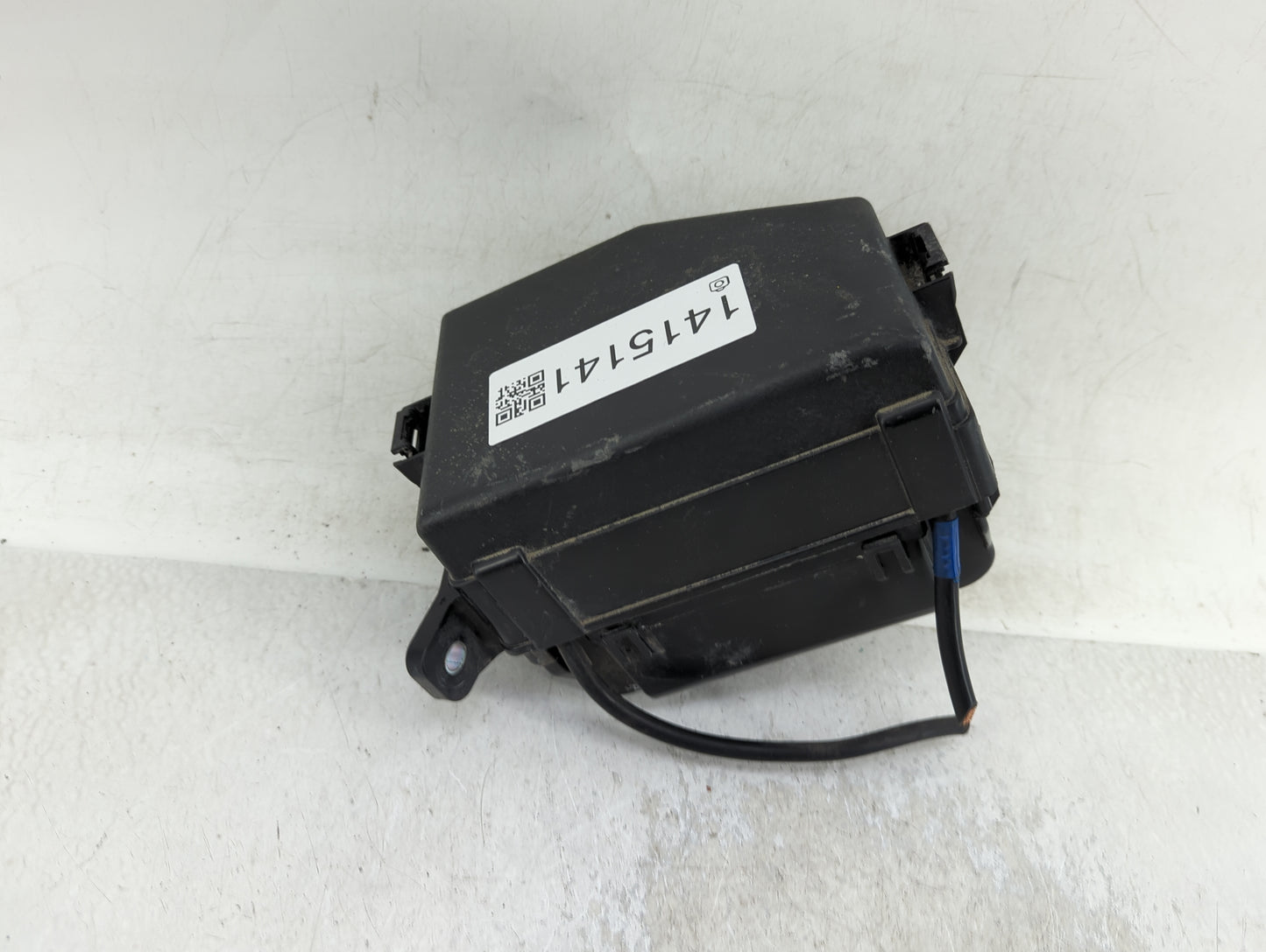 2015-2017 Hyundai Accent Fusebox Fuse Box Panel Relay Module P/N:91420-1R620 Fits Fits 2015 2016 2017 OEM Used Auto Parts - 