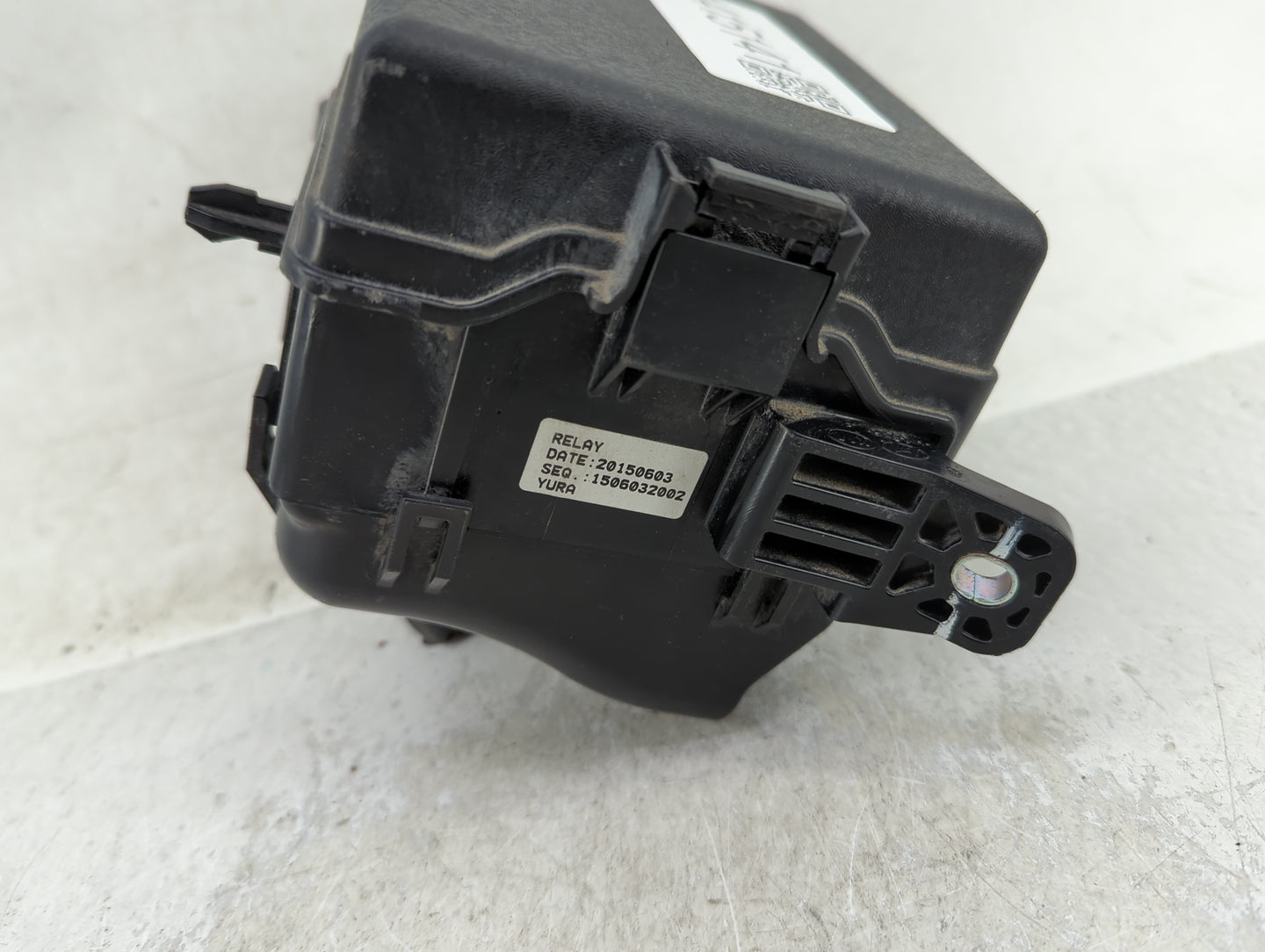 2015-2017 Hyundai Accent Fusebox Fuse Box Panel Relay Module P/N:91420-1R620 Fits Fits 2015 2016 2017 OEM Used Auto Parts - 