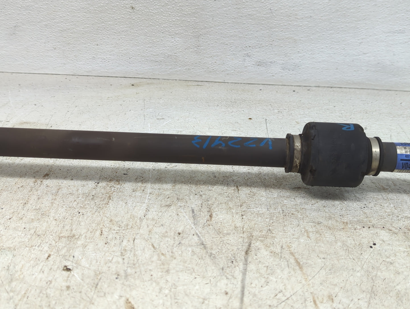 2012-2017 Hyundai Accent Axle Shaft Front Passenger Cv C/v - Oemusedautoparts1.com