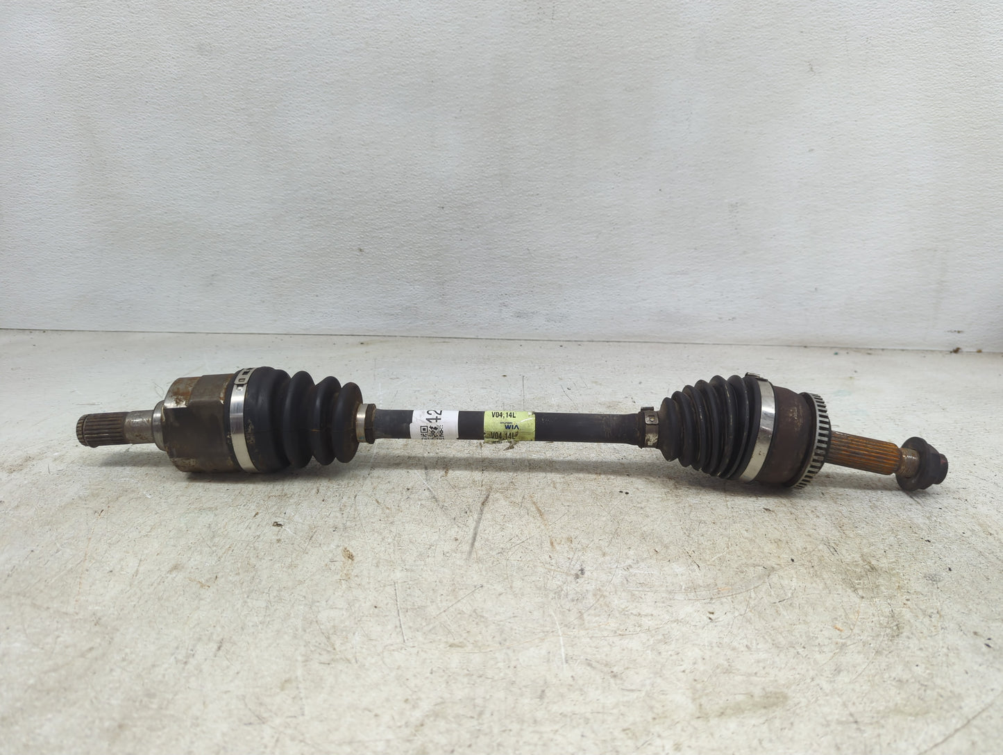 2012-2017 Hyundai Accent Axle Shaft Front Driver Cv C/v - Oemusedautoparts1.com