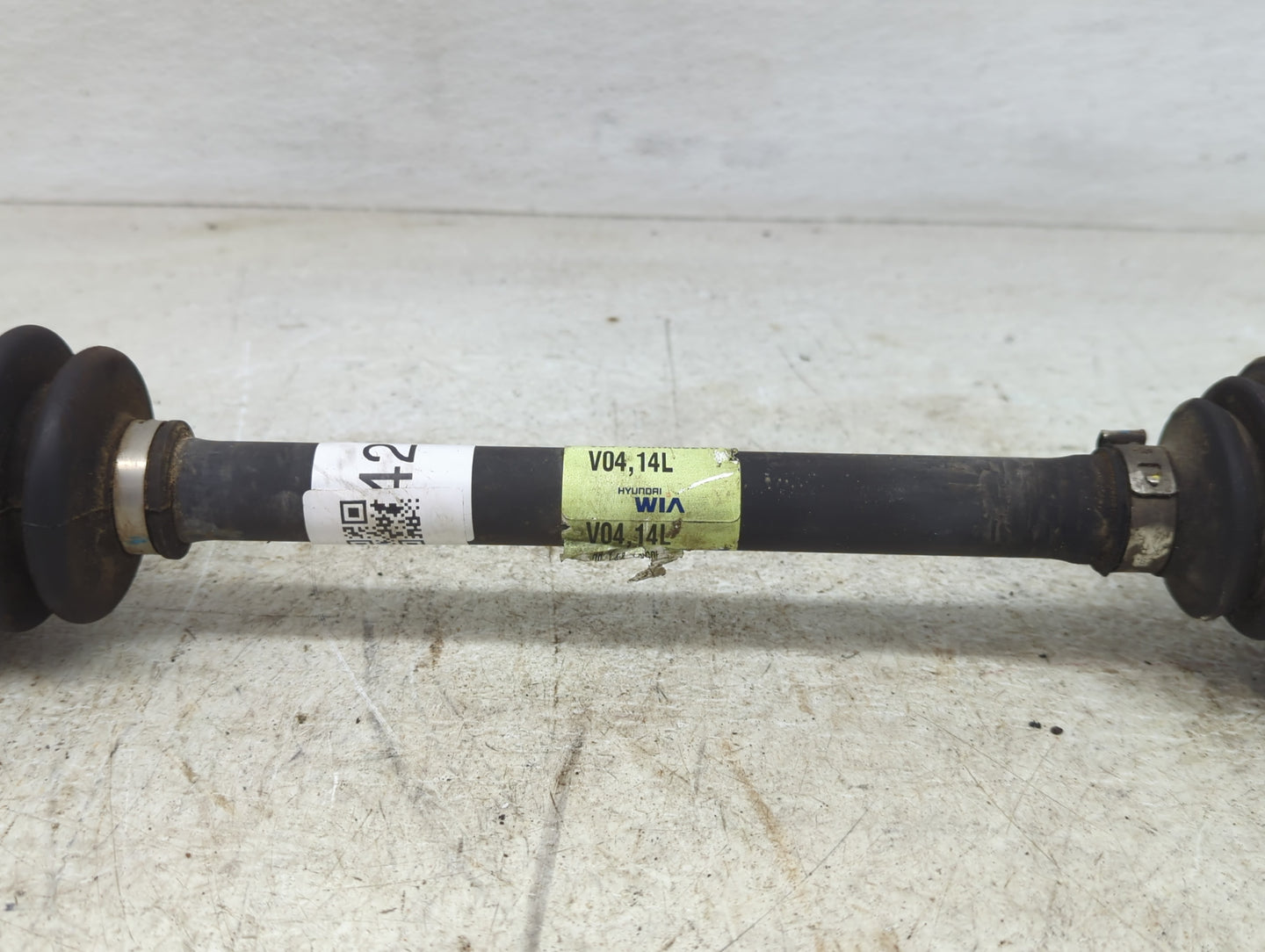 2012-2017 Hyundai Accent Axle Shaft Front Driver Cv C/v - Oemusedautoparts1.com
