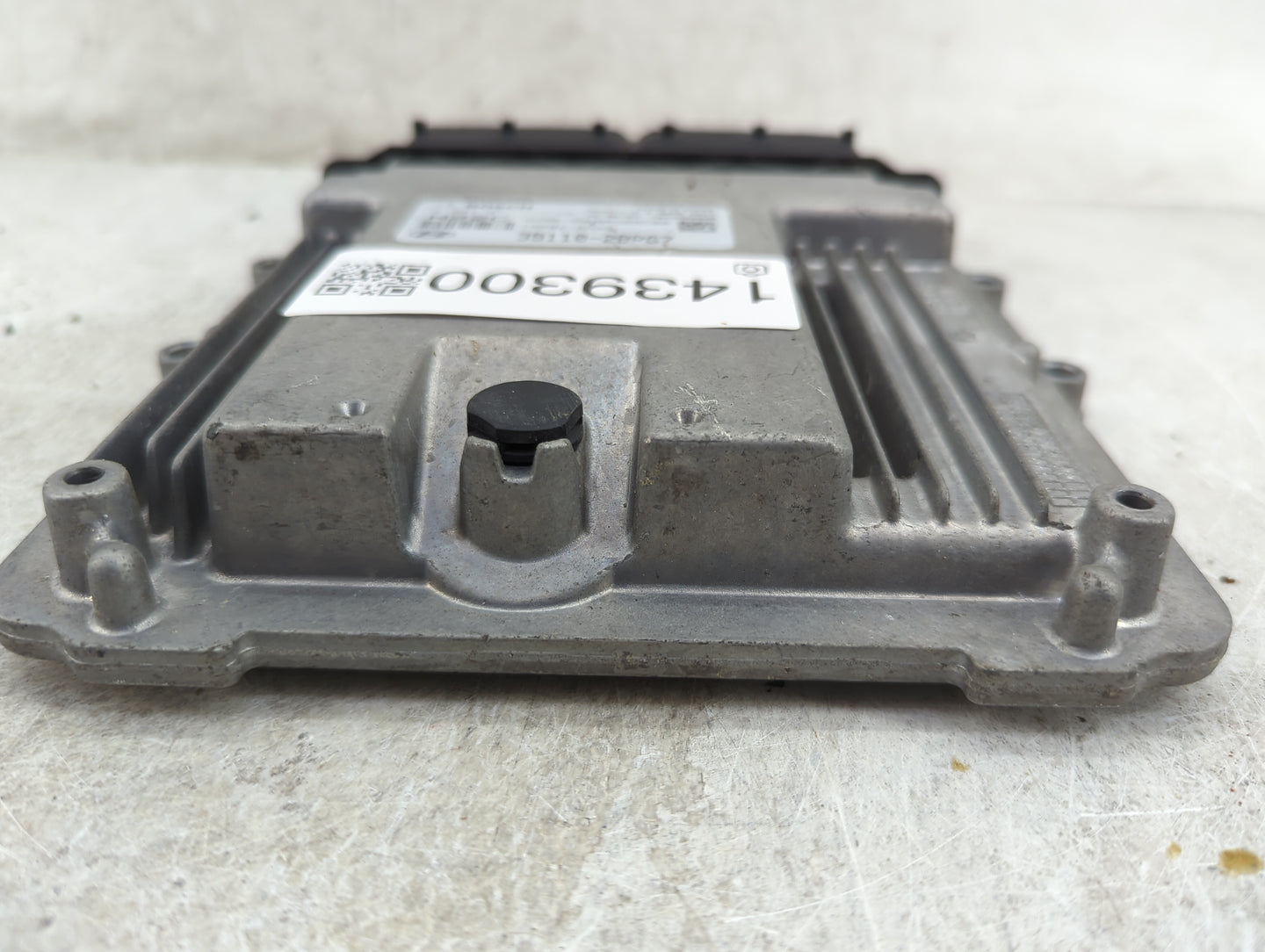 2015-2017 Hyundai Accent PCM Engine Control Computer ECU ECM PCU OEM P/N:39110-2BPG7 0261S15111 Fits Fits 2015 2016 2017 OEM