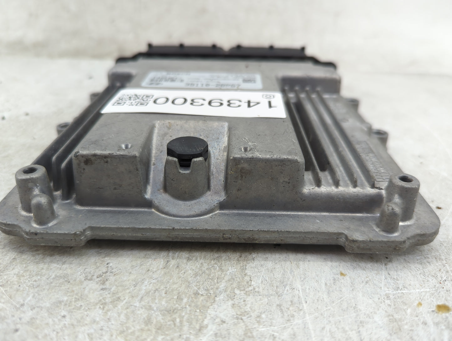 2015-2017 Hyundai Accent PCM Engine Control Computer ECU ECM PCU OEM P/N:39110-2BPG7 0261S15111 Fits Fits 2015 2016 2017 OEM
