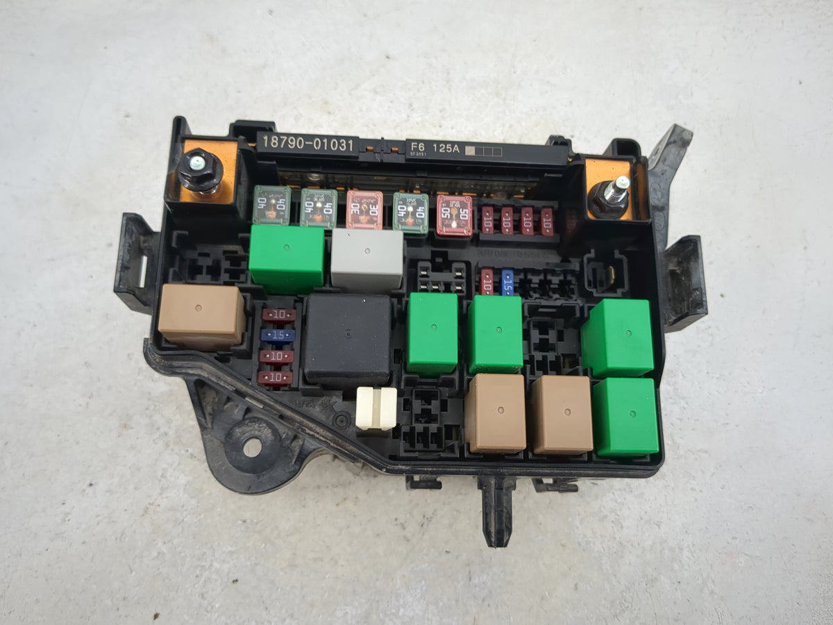 2015-2017 Hyundai Accent Fusebox Fuse Box Panel Relay Module P/N:18790-01031 91950-1R220 Fits Fits 2015 2016 2017 OEM Used A