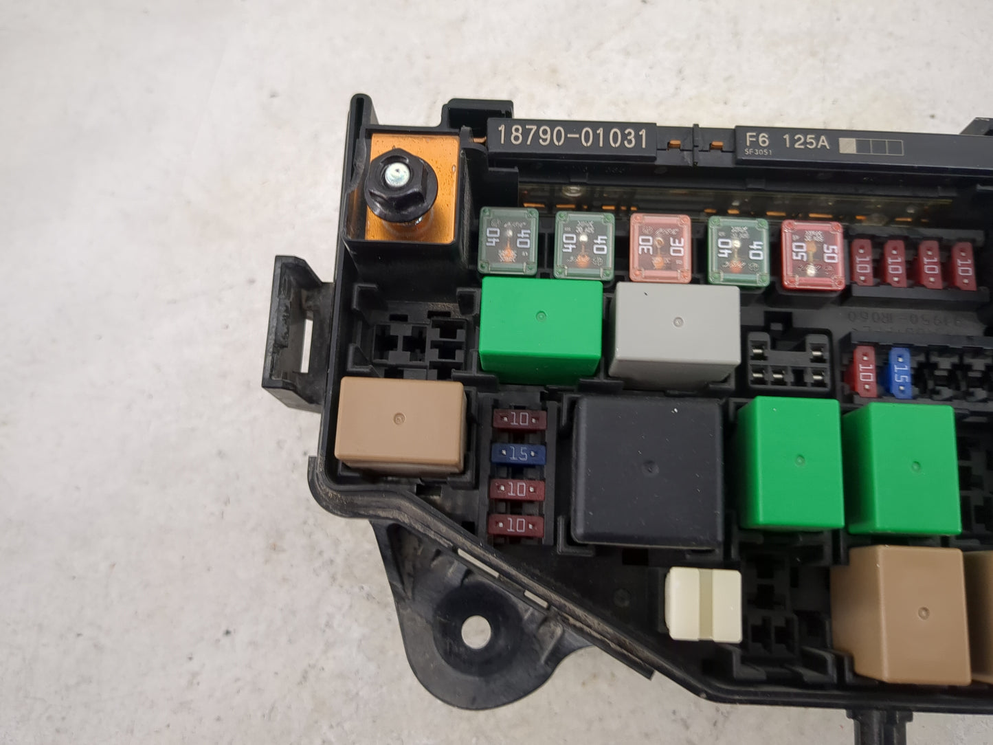 2015-2017 Hyundai Accent Fusebox Fuse Box Panel Relay Module P/N:18790-01031 91950-1R220 Fits Fits 2015 2016 2017 OEM Used A