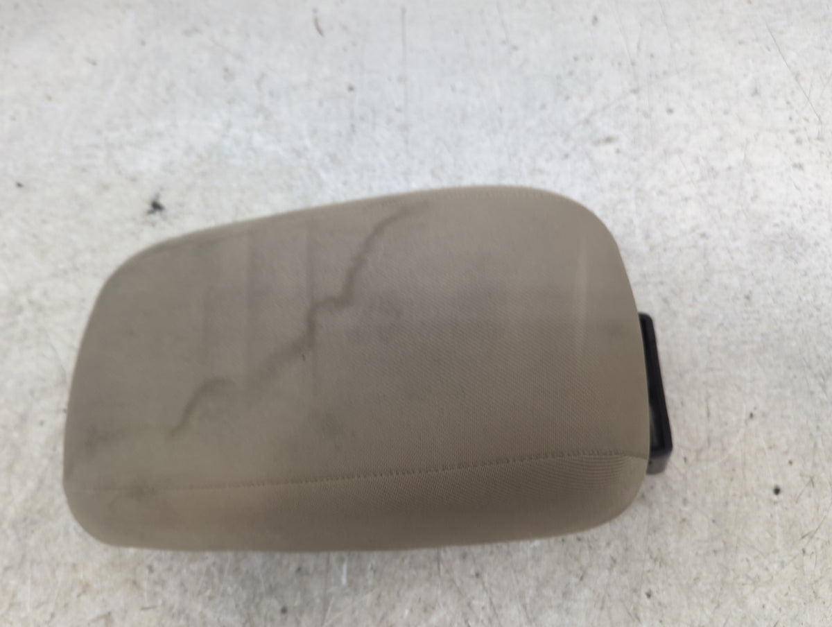 2016 Hyundai Accent Center Console Armrest Cover Lid Fits OEM Used Auto Parts - Oemusedautoparts1.com