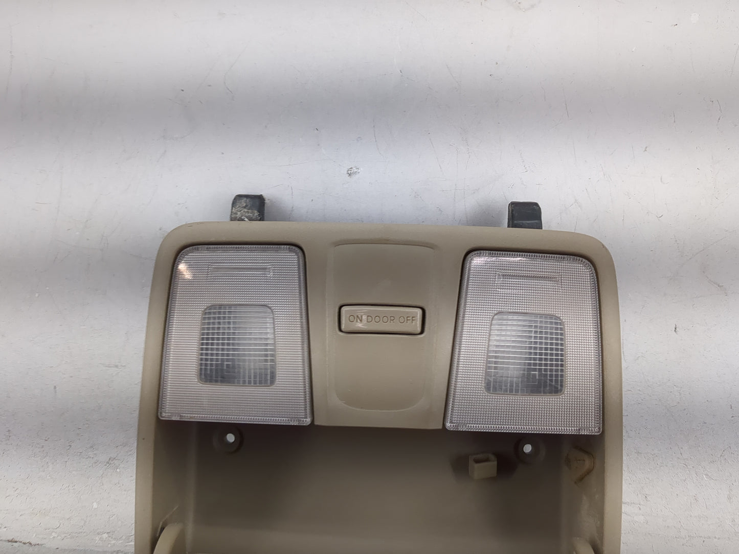 2012-2017 Hyundai Accent Overhead Roof Console Tan - Oemusedautoparts1.com