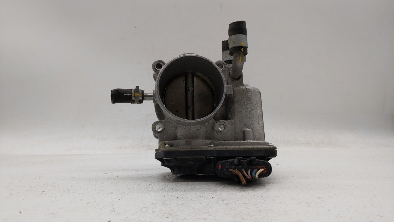 2012-2019 Hyundai Accent Throttle Body P/N:35100-2B300 Fits Fits 2012 2013 2014 2015 2016 2017 2018 2019 OEM Used Auto Parts