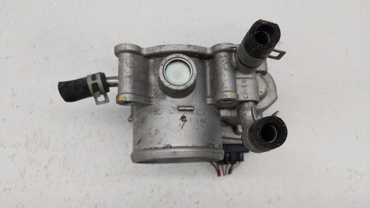 2012-2019 Hyundai Accent Throttle Body P/N:35100-2B300 Fits Fits 2012 2013 2014 2015 2016 2017 2018 2019 OEM Used Auto Parts