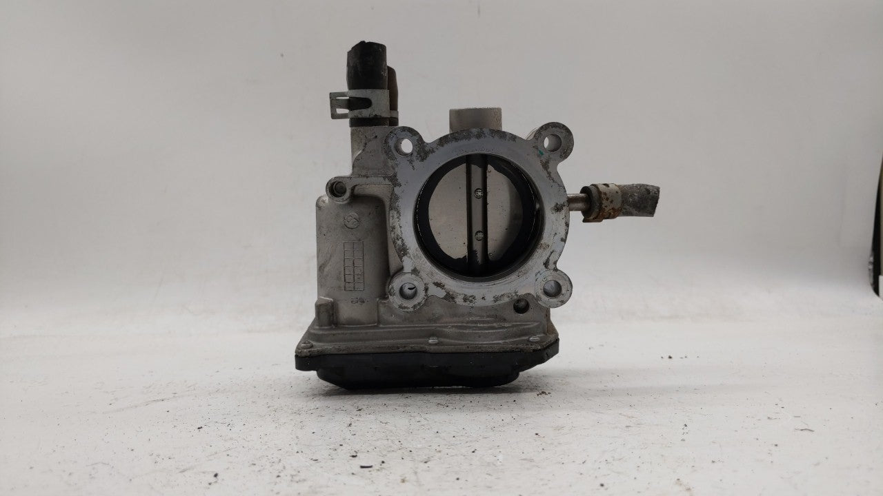 2012-2019 Hyundai Accent Throttle Body P/N:35100-2B300 Fits Fits 2012 2013 2014 2015 2016 2017 2018 2019 OEM Used Auto Parts