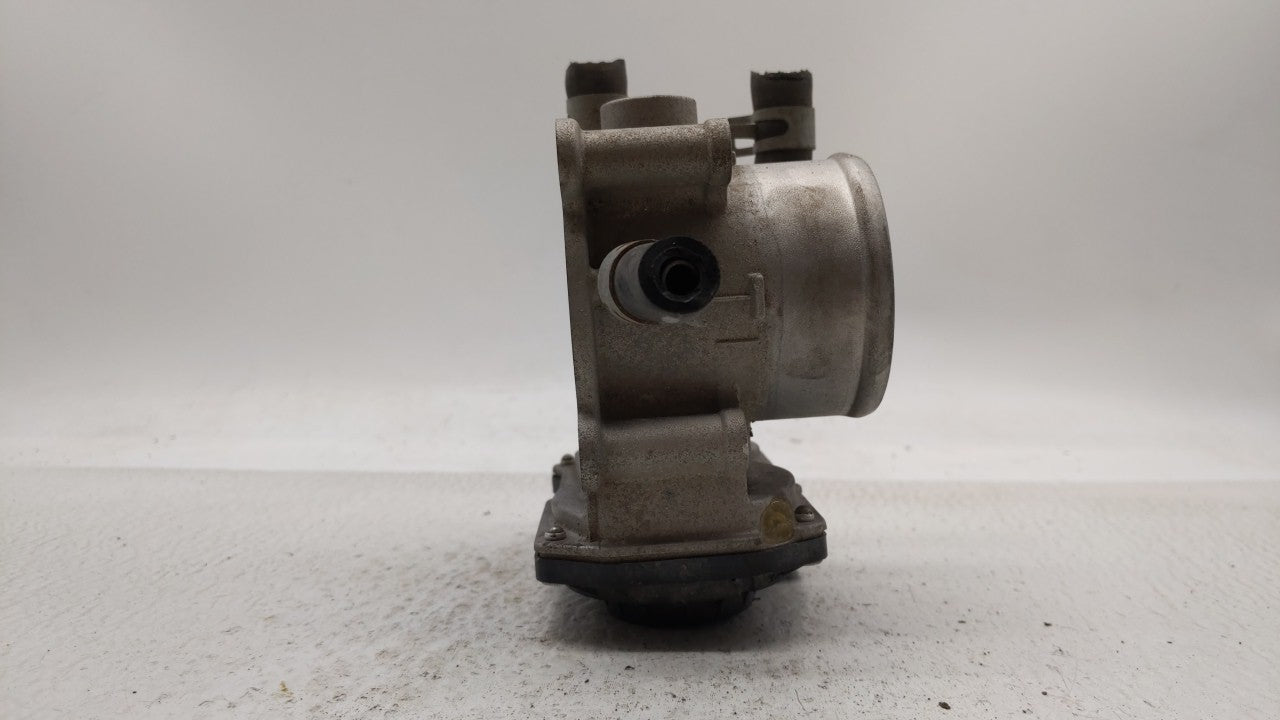 2012-2019 Hyundai Accent Throttle Body P/N:5302-1S02 35100-2B300 Fits Fits 2012 2013 2014 2015 2016 2017 2018 2019 OEM Used 