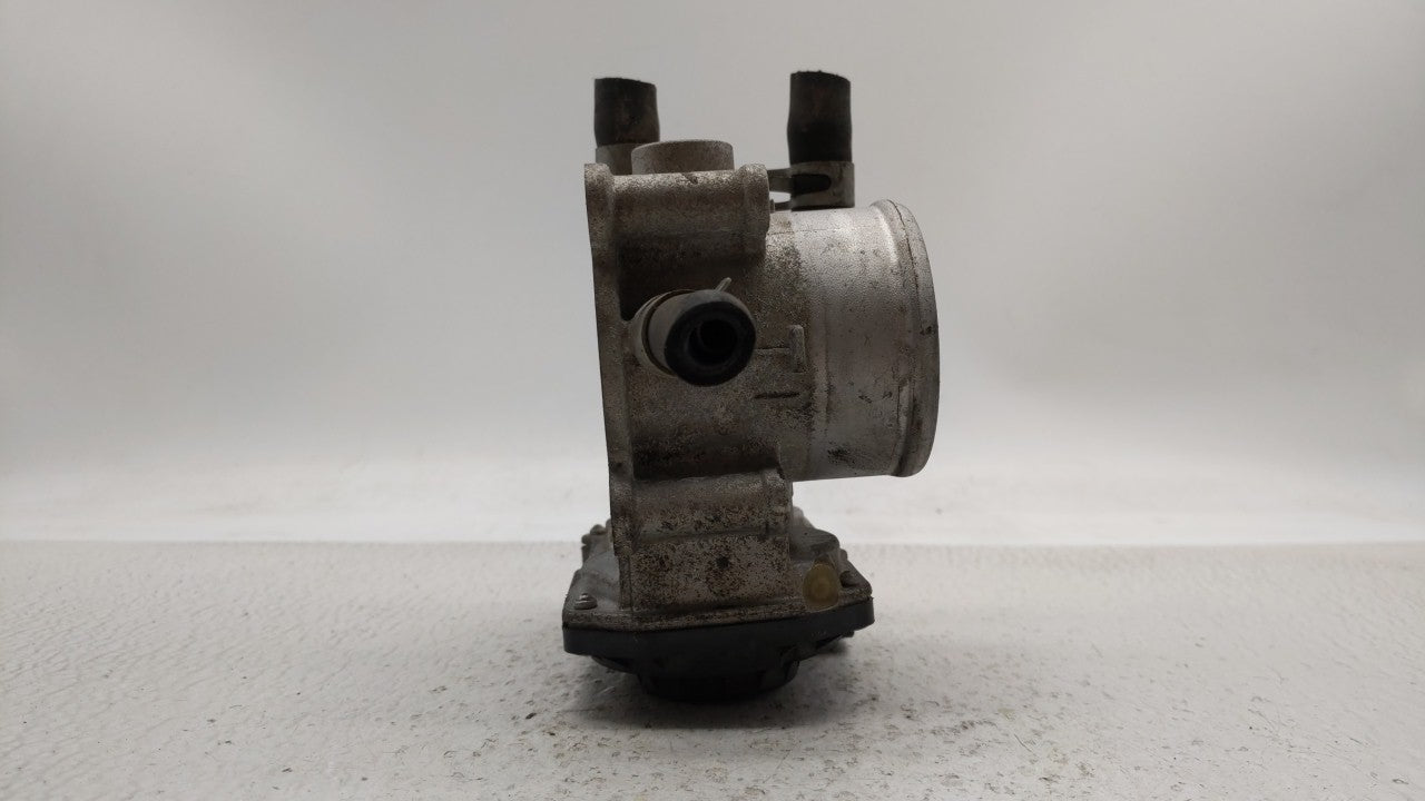 2012-2019 Hyundai Accent Throttle Body P/N:5302-1S02 35100-2B300 Fits Fits 2012 2013 2014 2015 2016 2017 2018 2019 OEM Used 