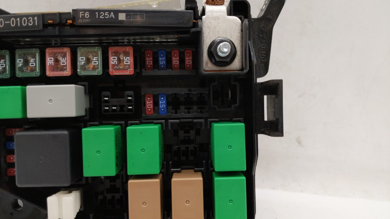 2015-2017 Hyundai Accent Fusebox Fuse Box Panel Relay Module P/N:91420-1R500 914201R520 Fits Fits 2015 2016 2017 OEM Used Au