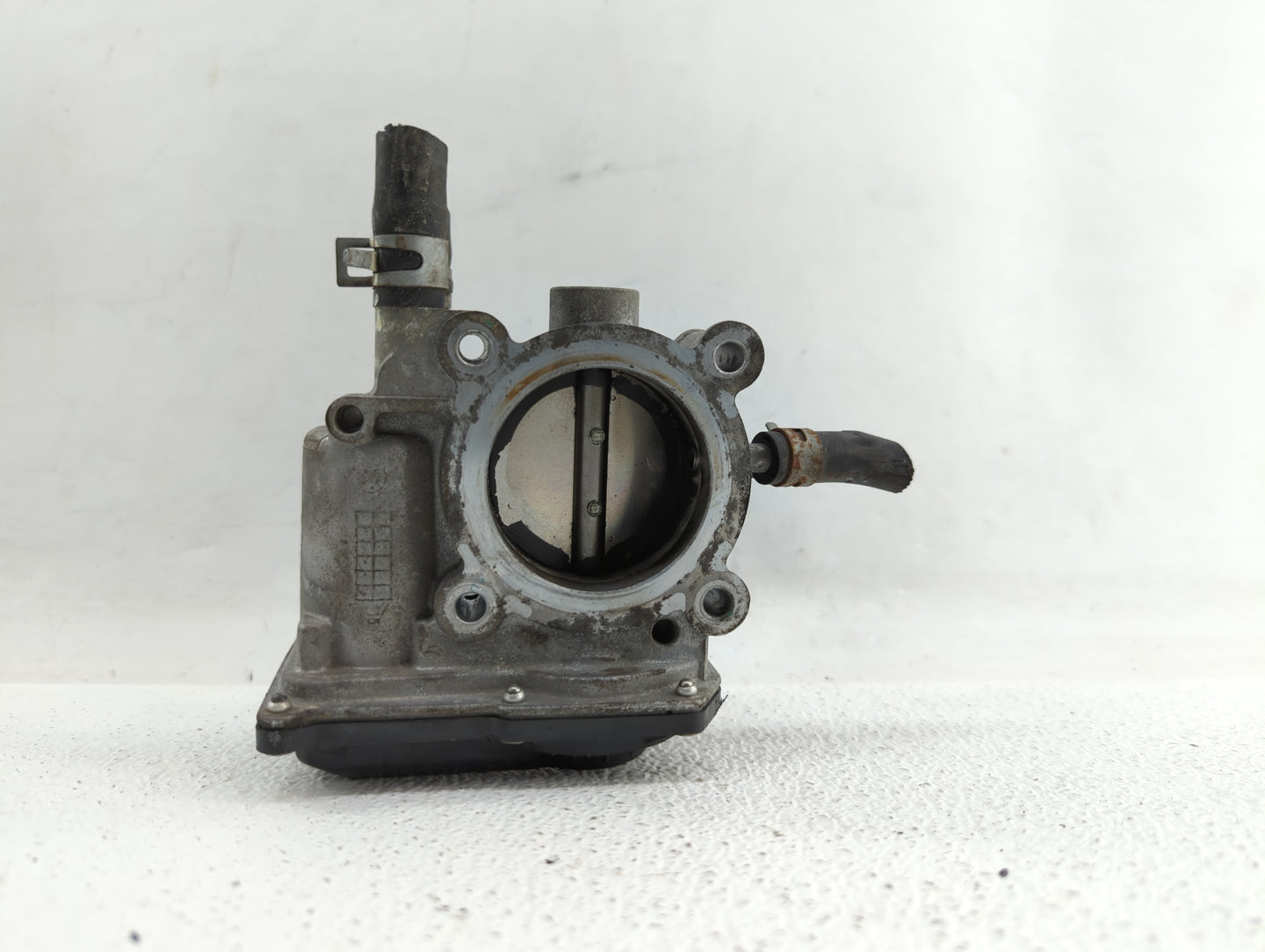 2012-2019 Hyundai Accent Throttle Body P/N:35100-2B310 5302-1S02, 35100-2B300 Fits Fits 2012 2013 2014 2015 2016 2017 2018 2