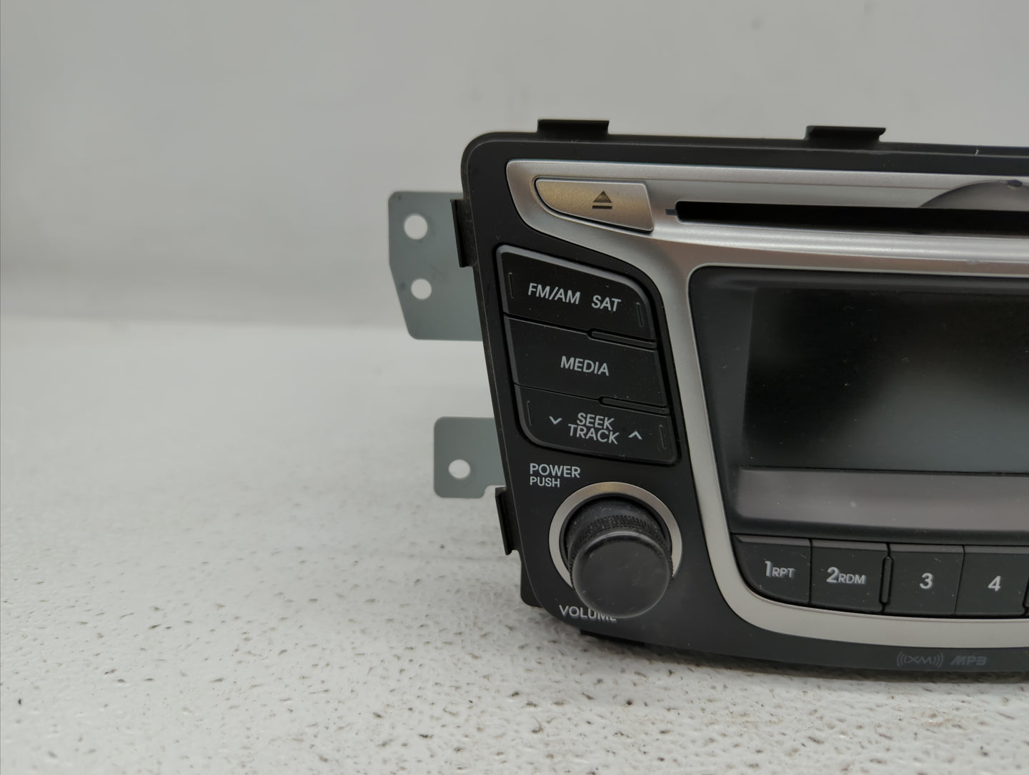 2016 Hyundai Accent Radio AM FM Cd Player Receiver Replacement P/N:96170-1R111 96170-1R111RDR, 96170-1R152RDR Fits OEM Used 
