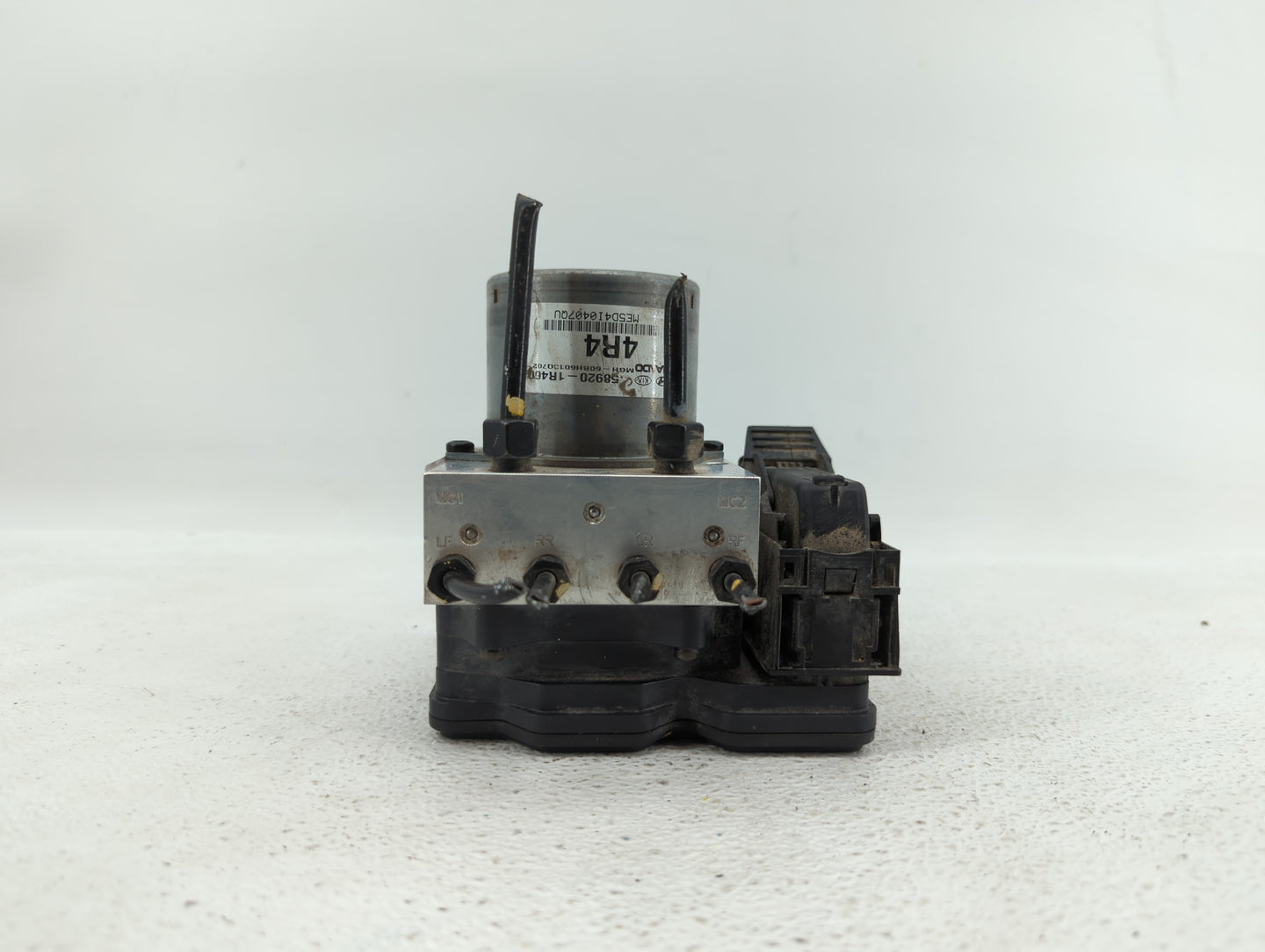 2015-2017 Hyundai Accent ABS Pump Control Module Replacement P/N:58920-1R460 Fits Fits 2015 2016 2017 OEM Used Auto Parts - 