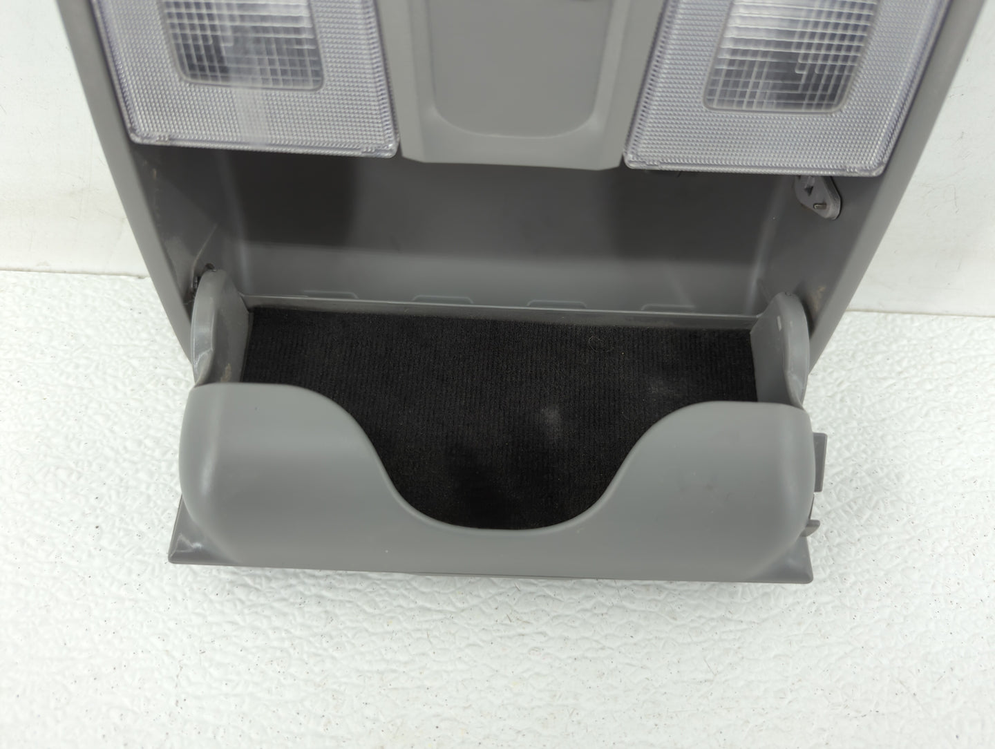 2012-2017 Hyundai Accent Overhead Roof Console 412711 - Oemusedautoparts1.com